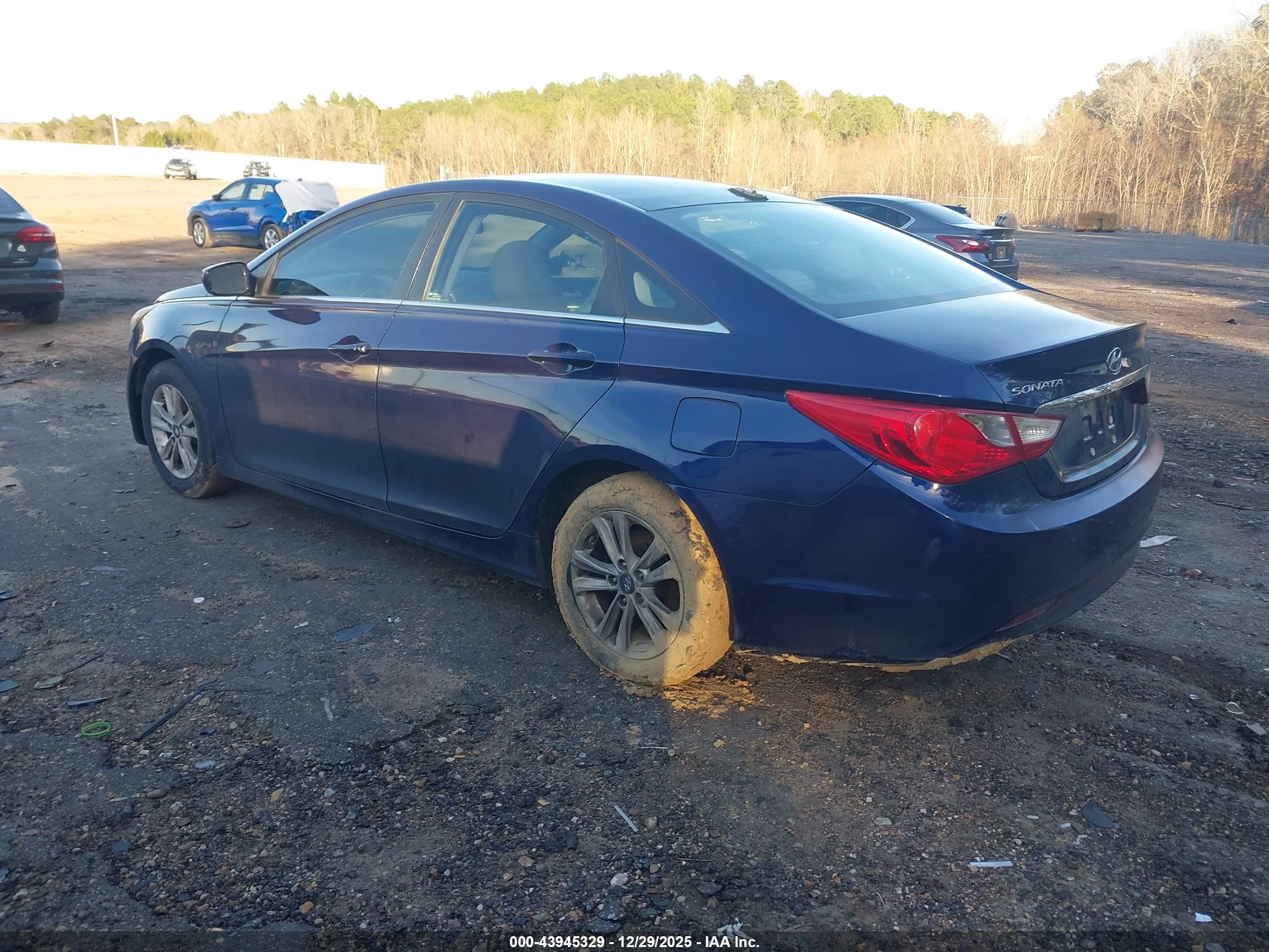 HYUNDAI SONATA image 3