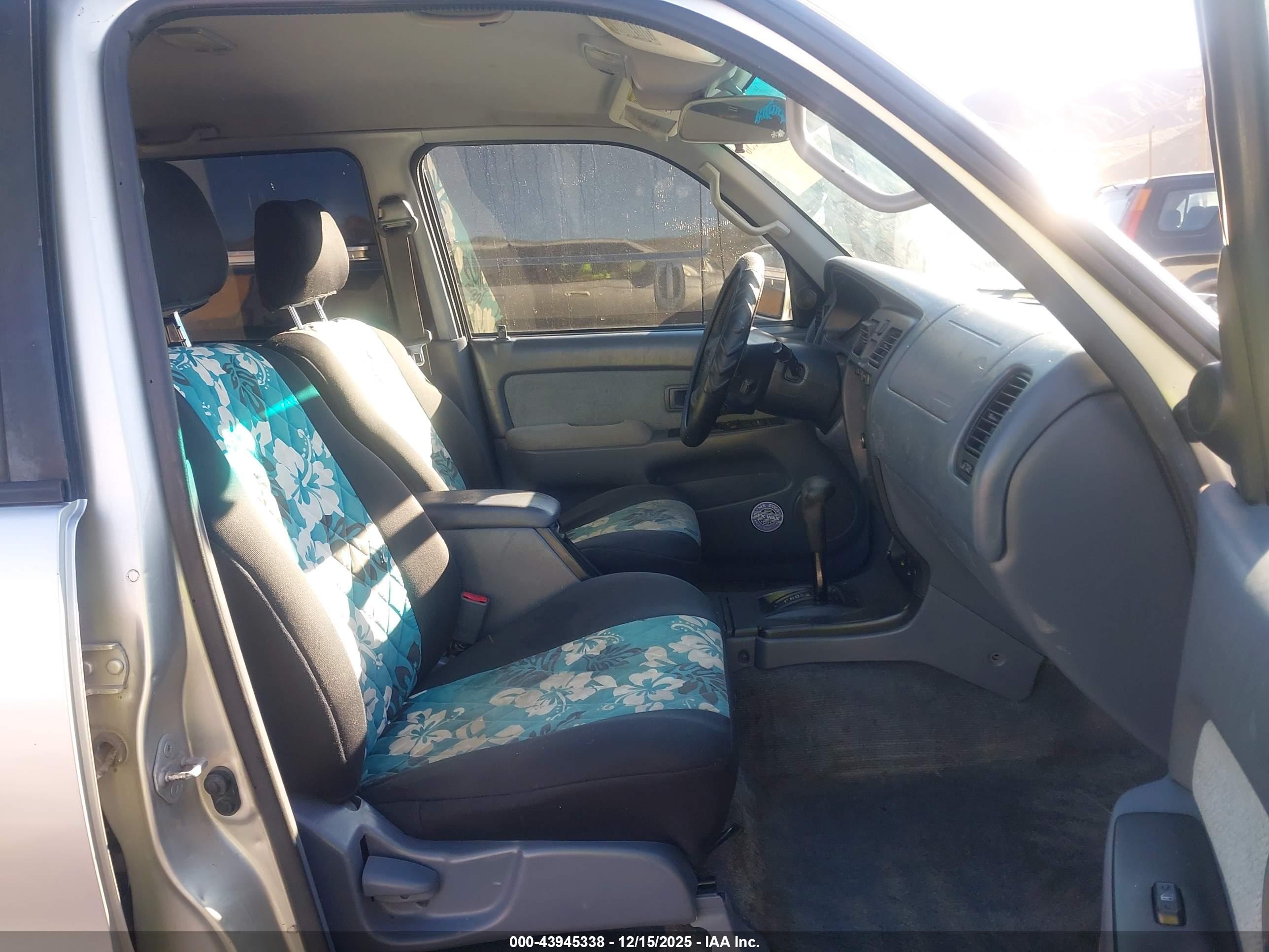 TOYOTA 4RUNNER image 5