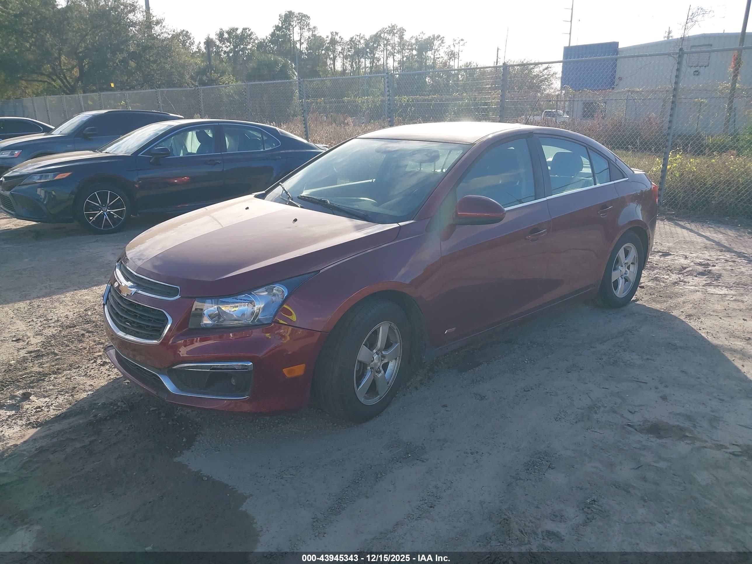 CHEVROLET CRUZE image 2