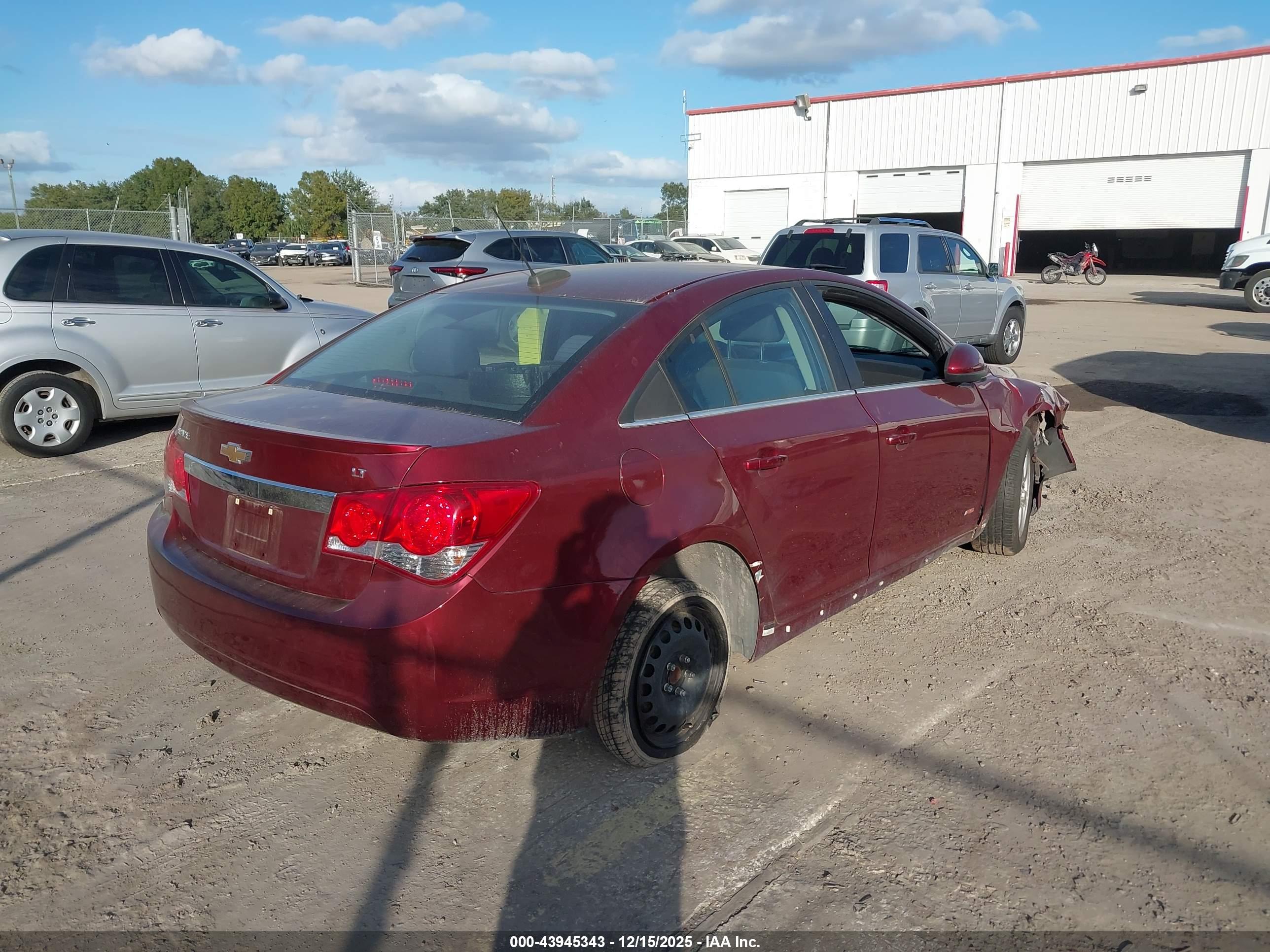 CHEVROLET CRUZE image 4