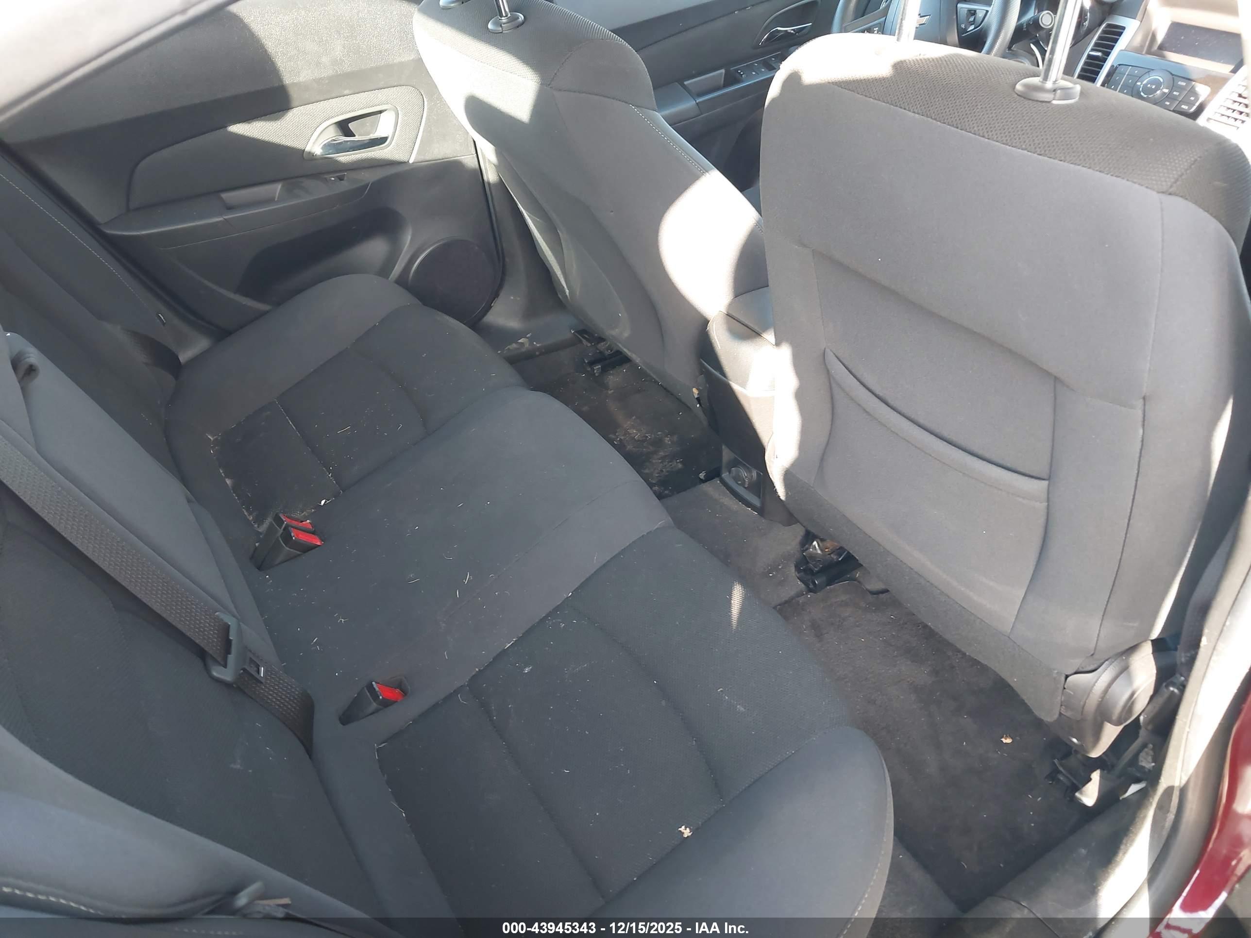 CHEVROLET CRUZE image 8