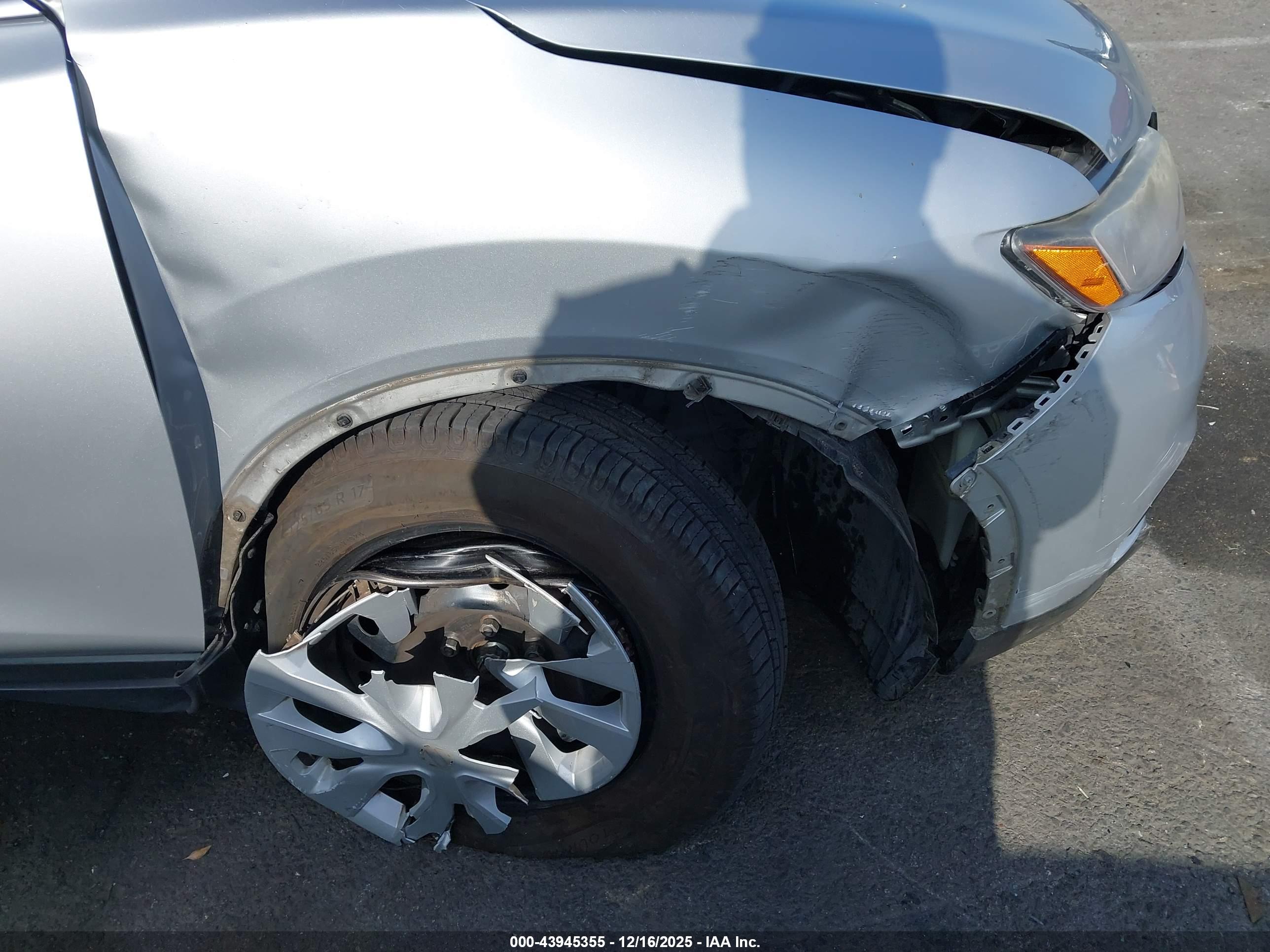 NISSAN ROGUE image 6