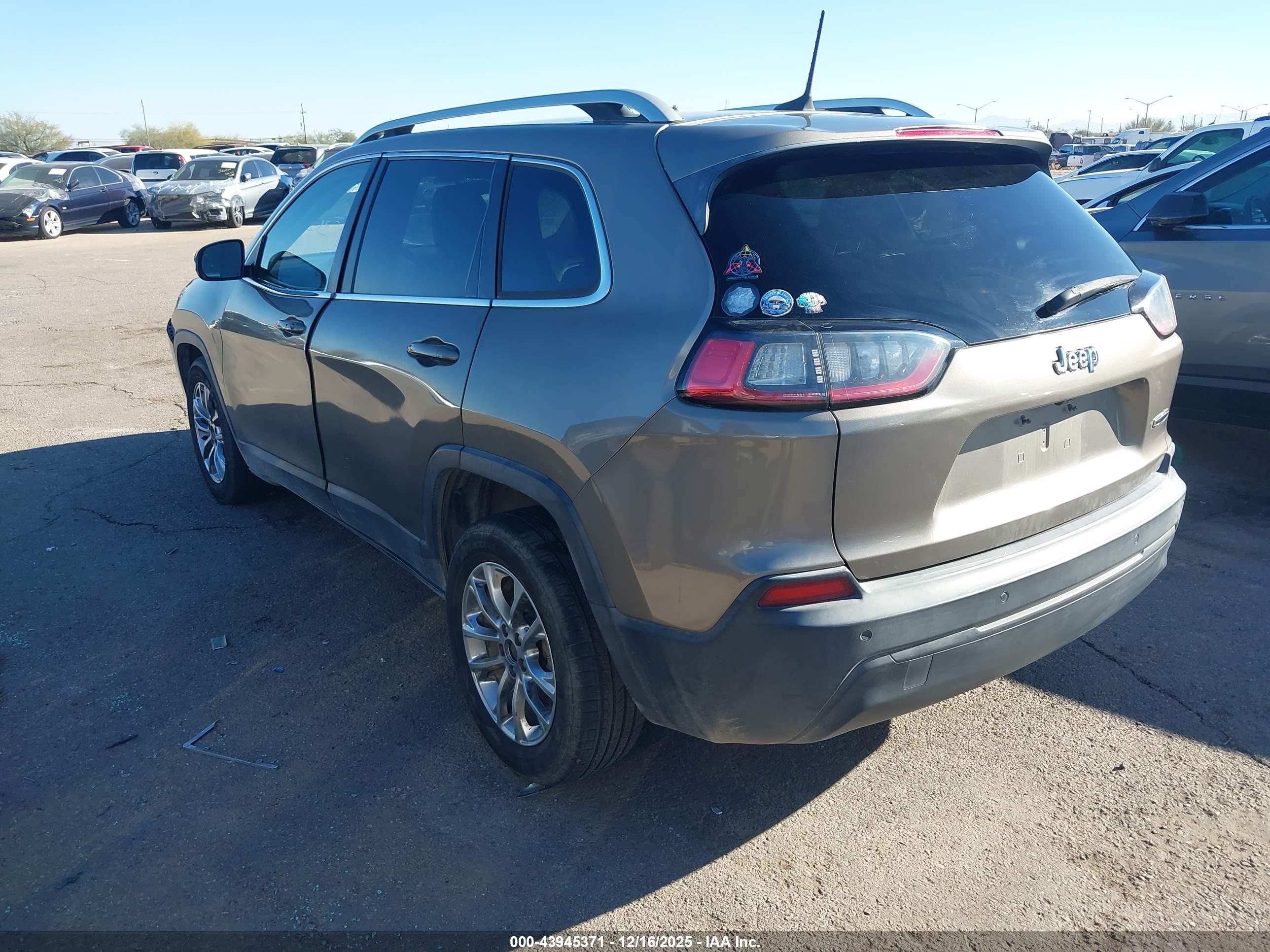 JEEP CHEROKEE image 3
