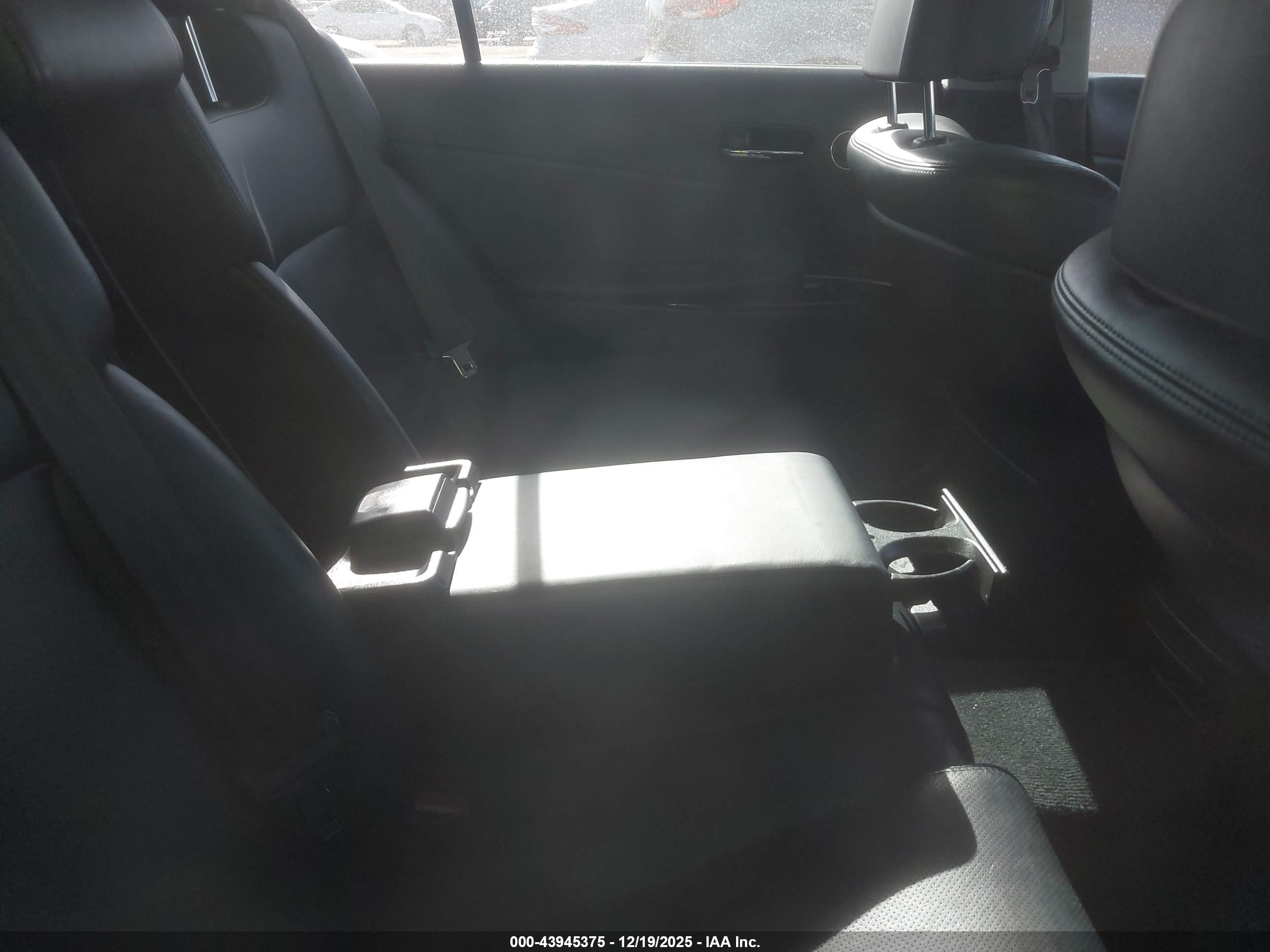LEXUS GS image 8