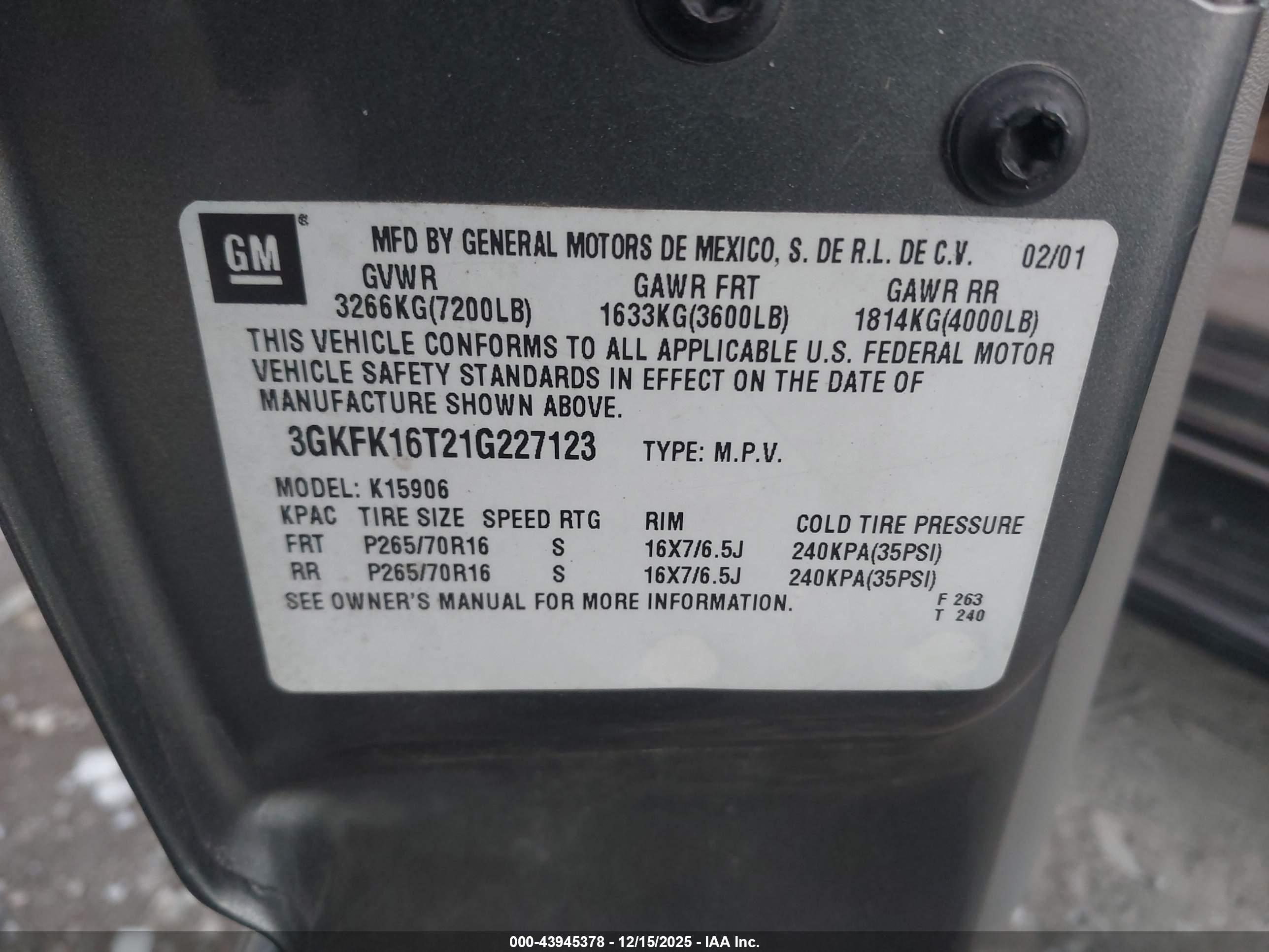 GMC YUKON image 9