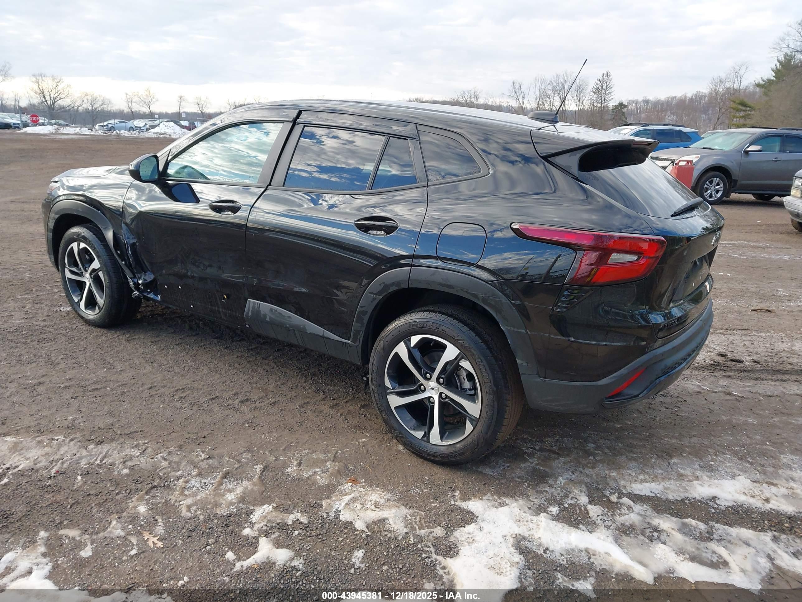 CHEVROLET TRAX image 3