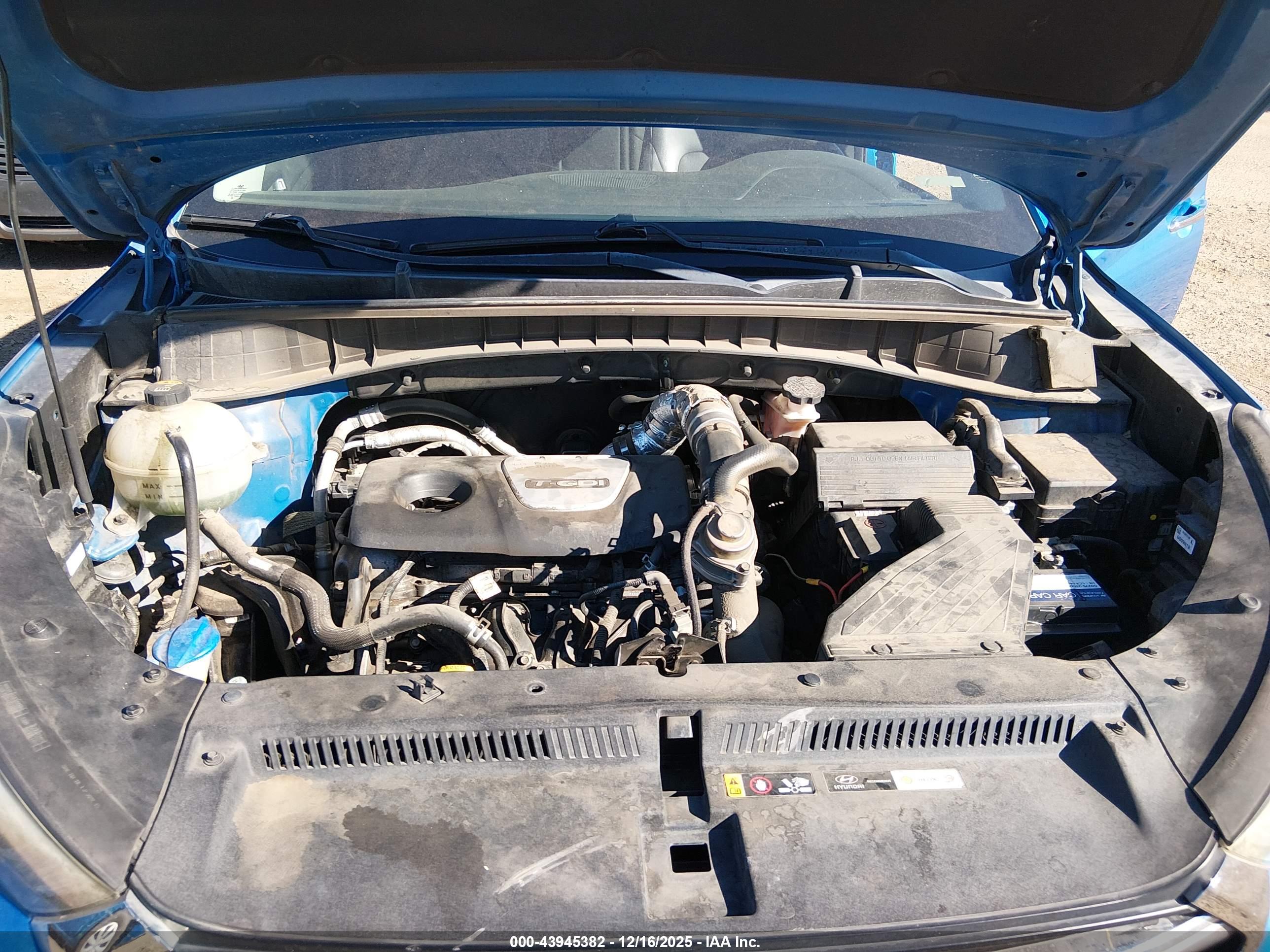 HYUNDAI TUCSON image 10