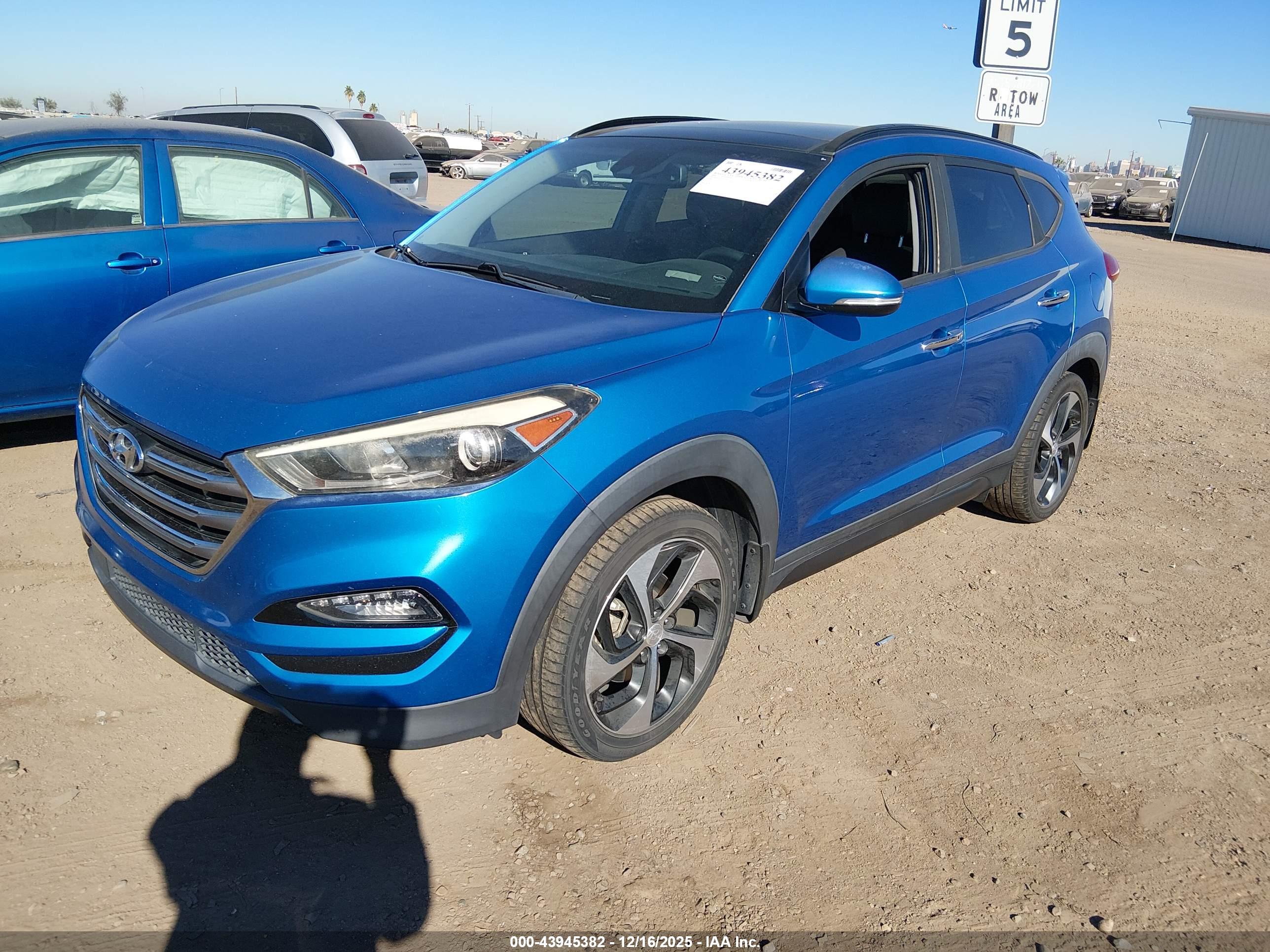 HYUNDAI TUCSON image 2