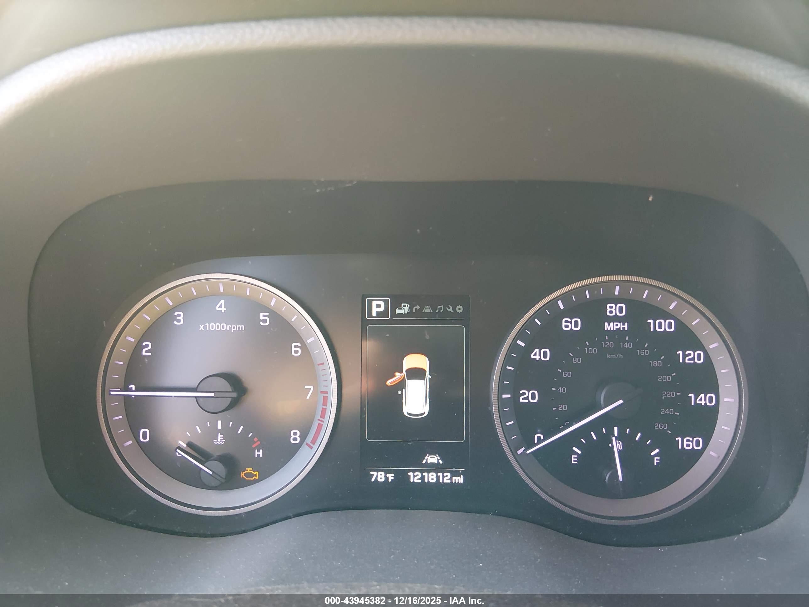 HYUNDAI TUCSON image 7