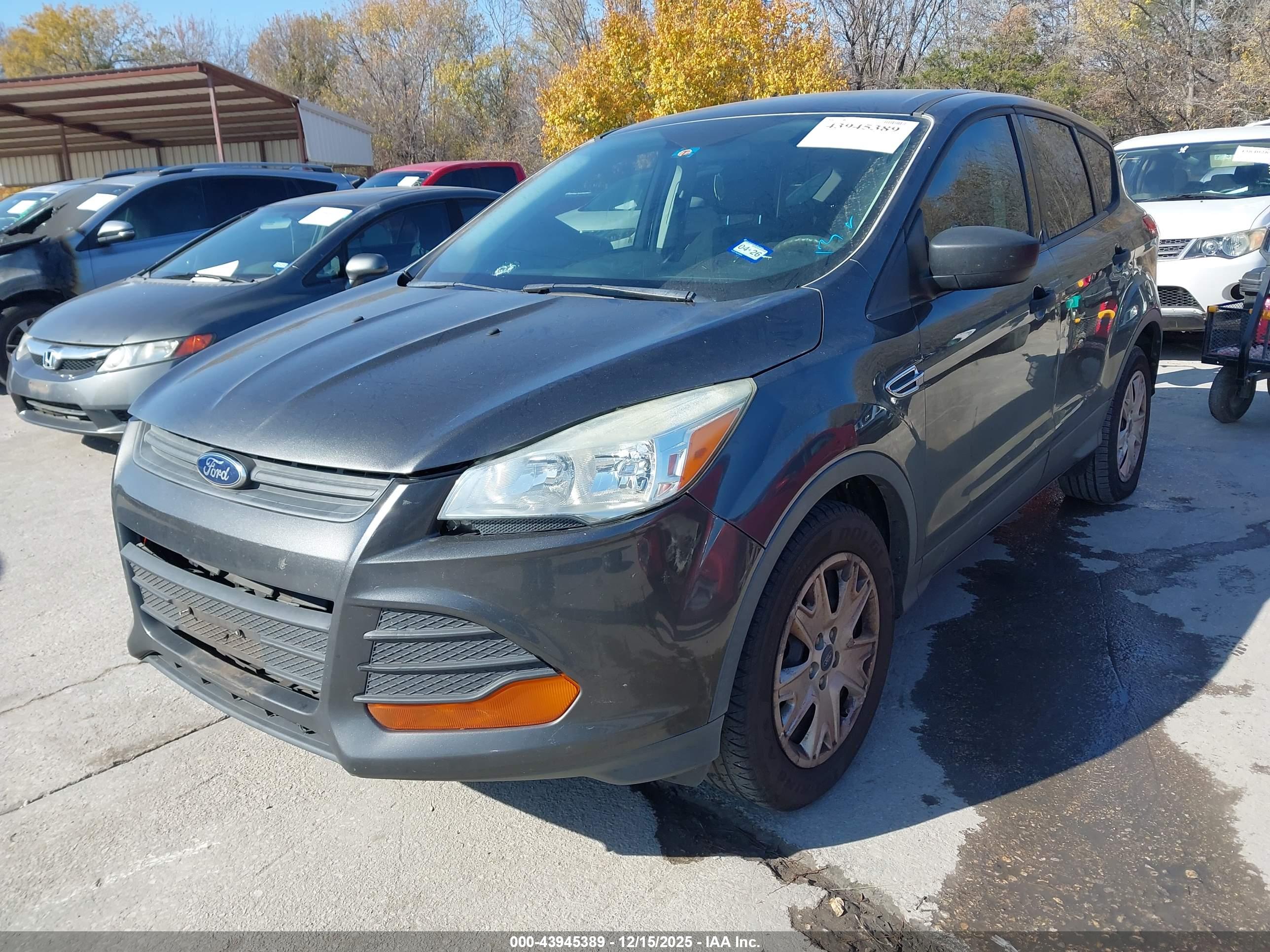 FORD ESCAPE image 2