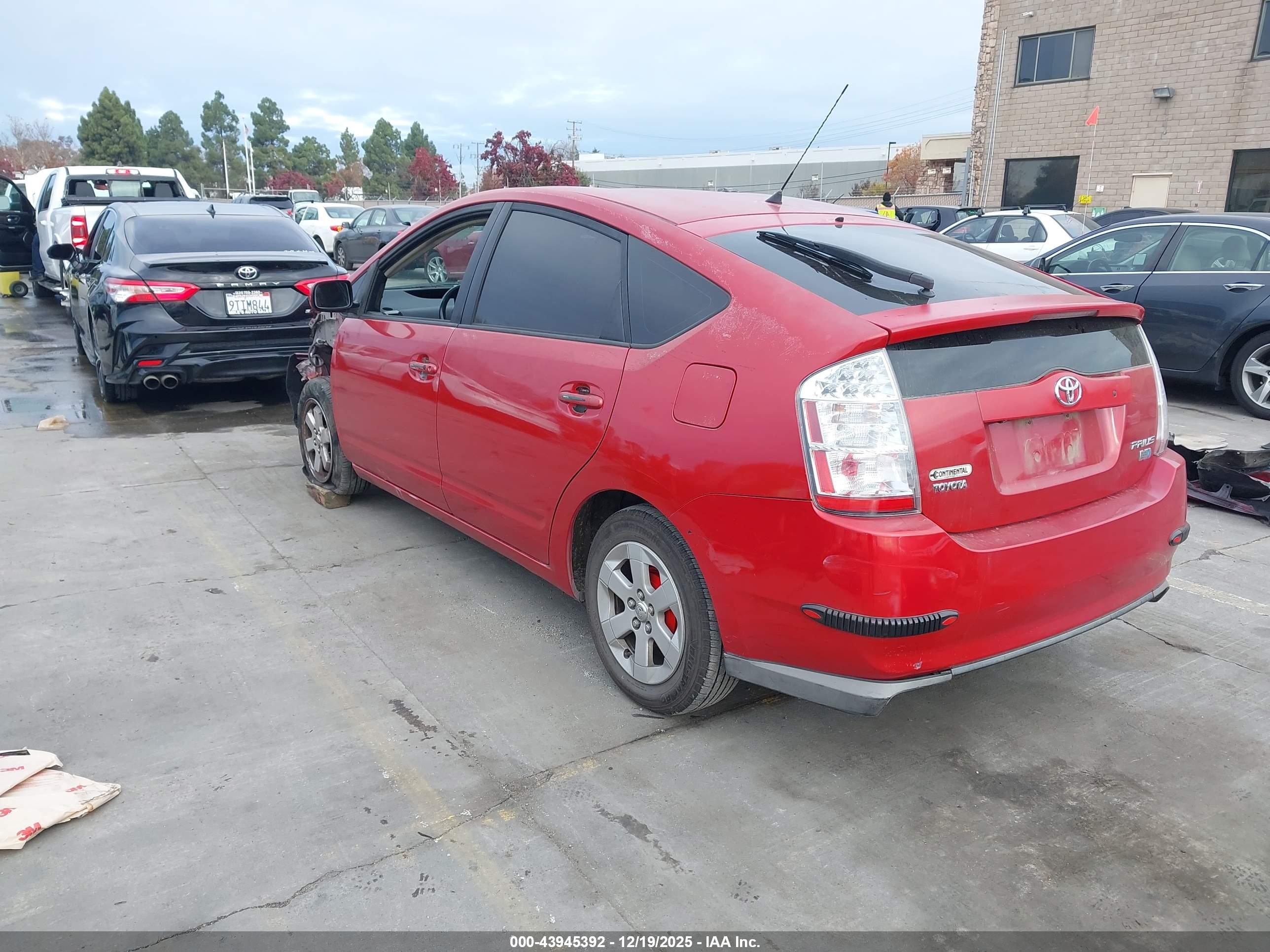 TOYOTA PRIUS image 3