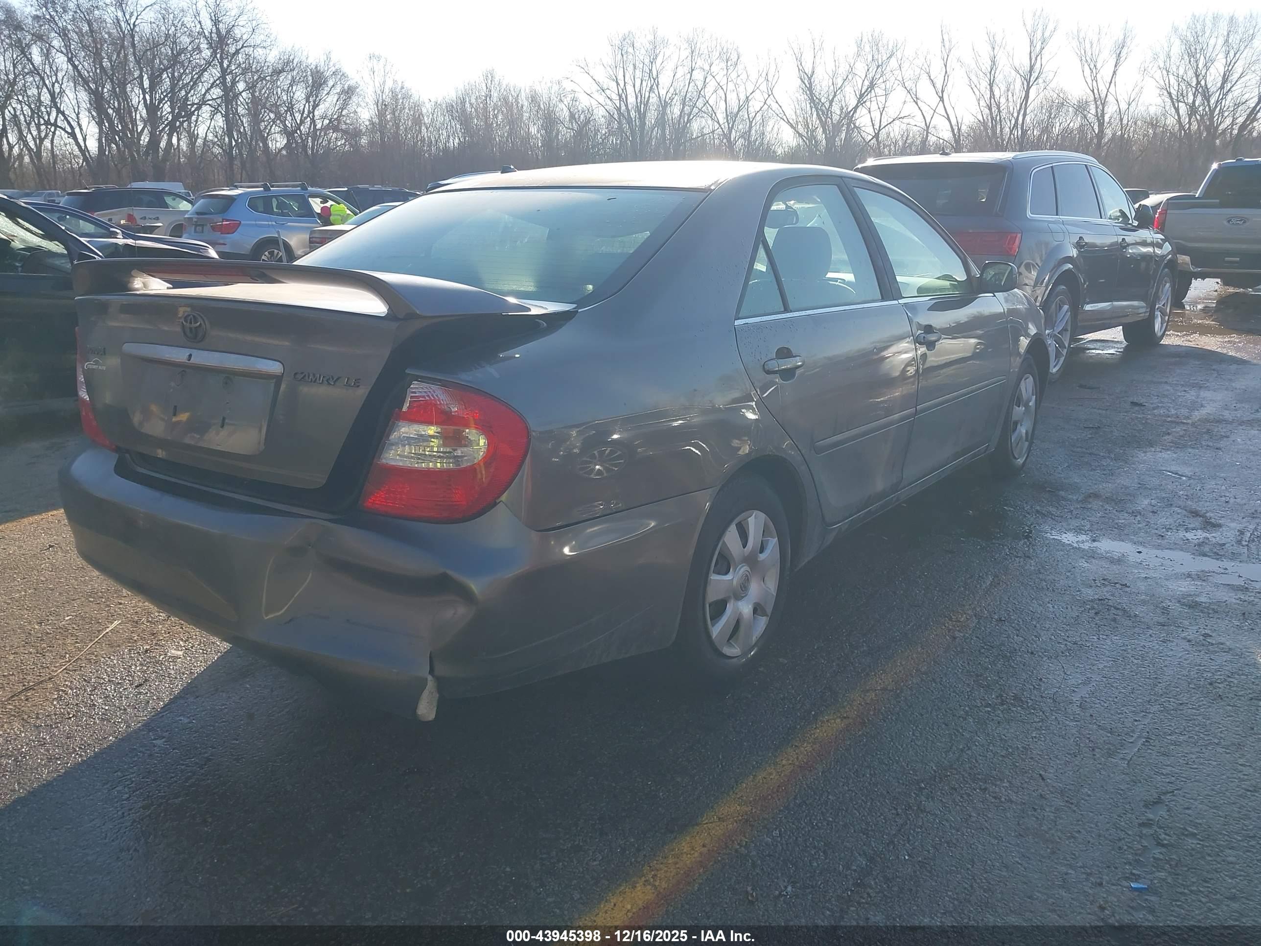 TOYOTA CAMRY image 4