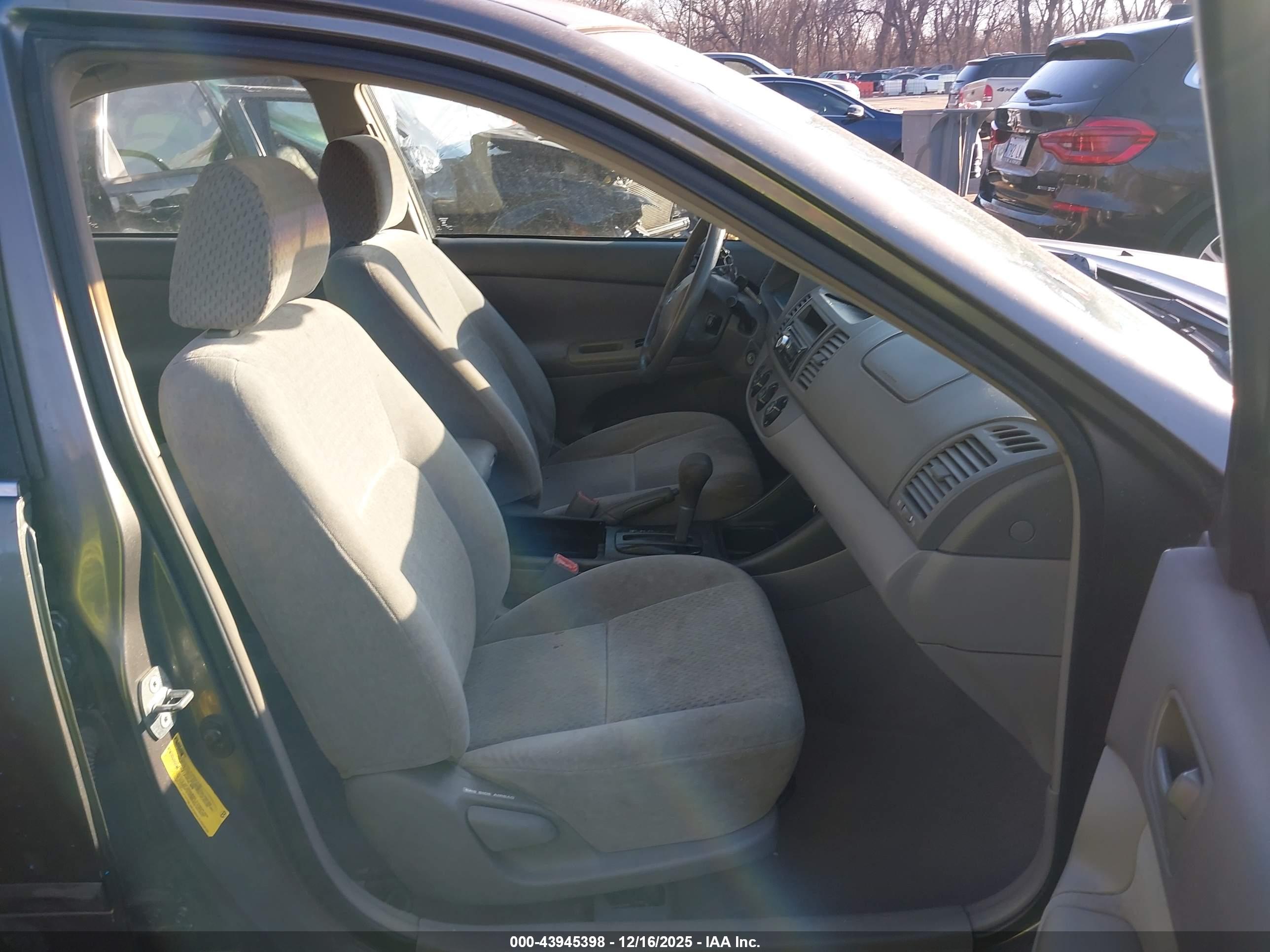 TOYOTA CAMRY image 5