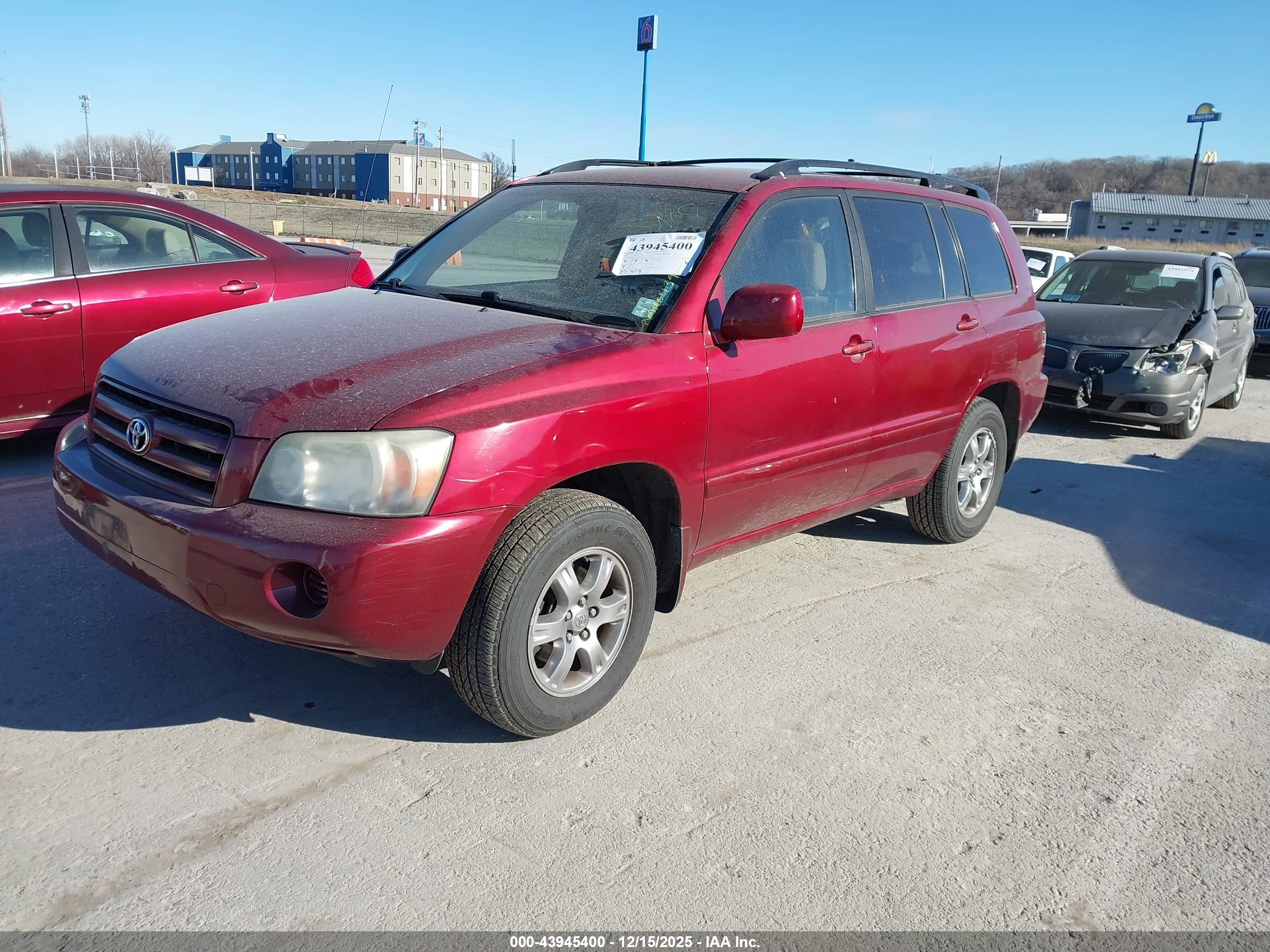 TOYOTA HIGHLANDER image 2