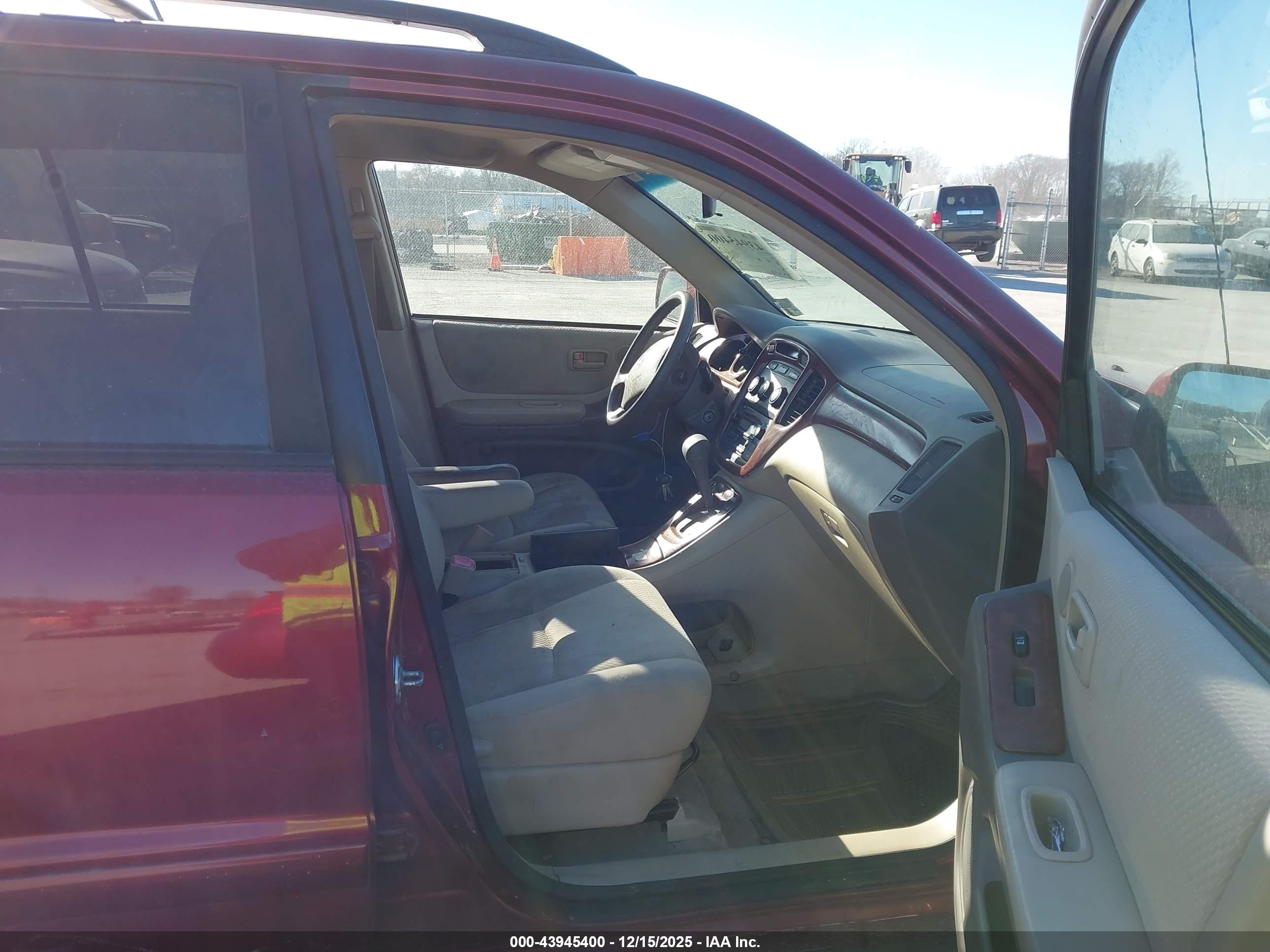 TOYOTA HIGHLANDER image 5