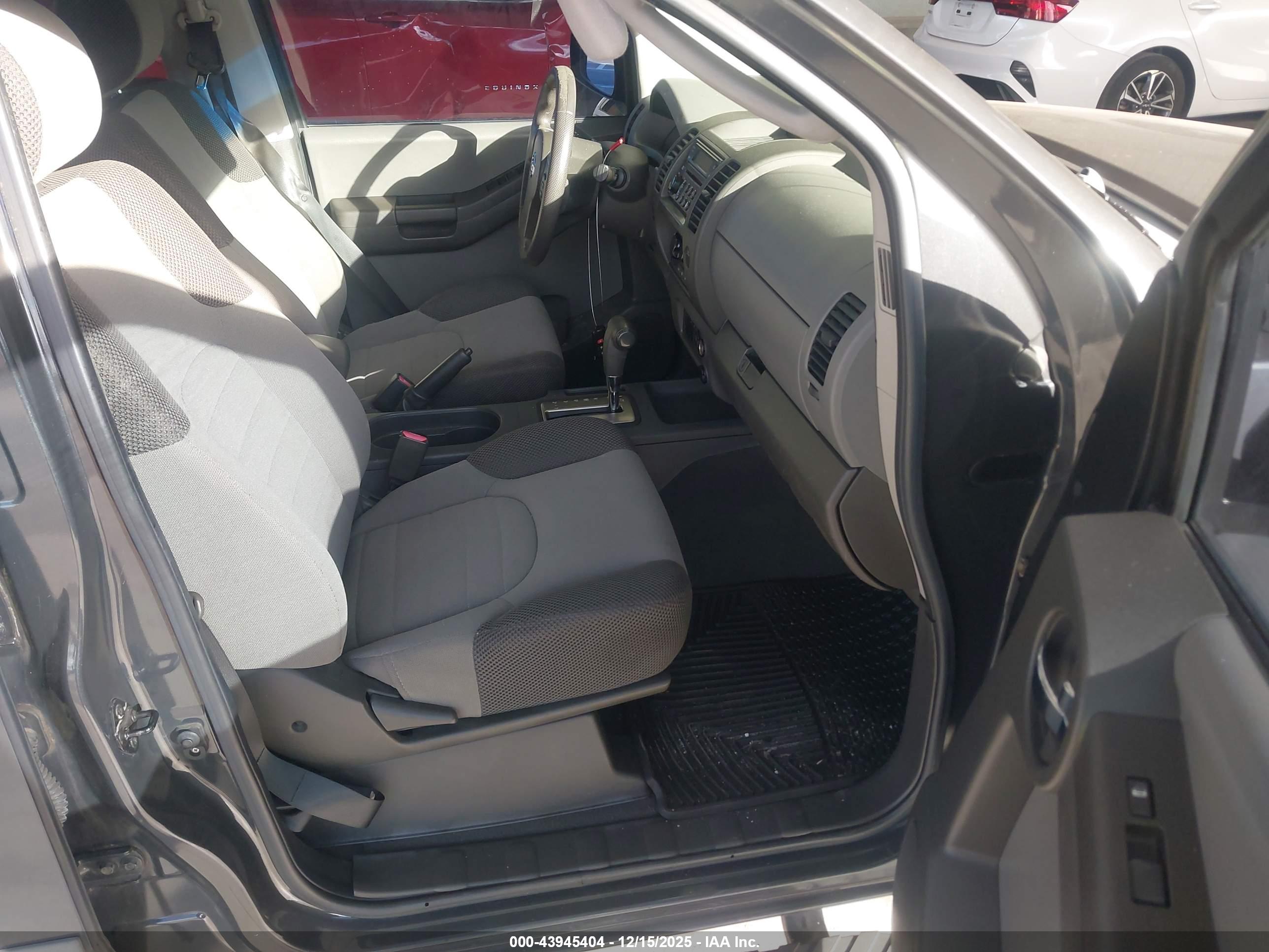 NISSAN XTERRA image 5