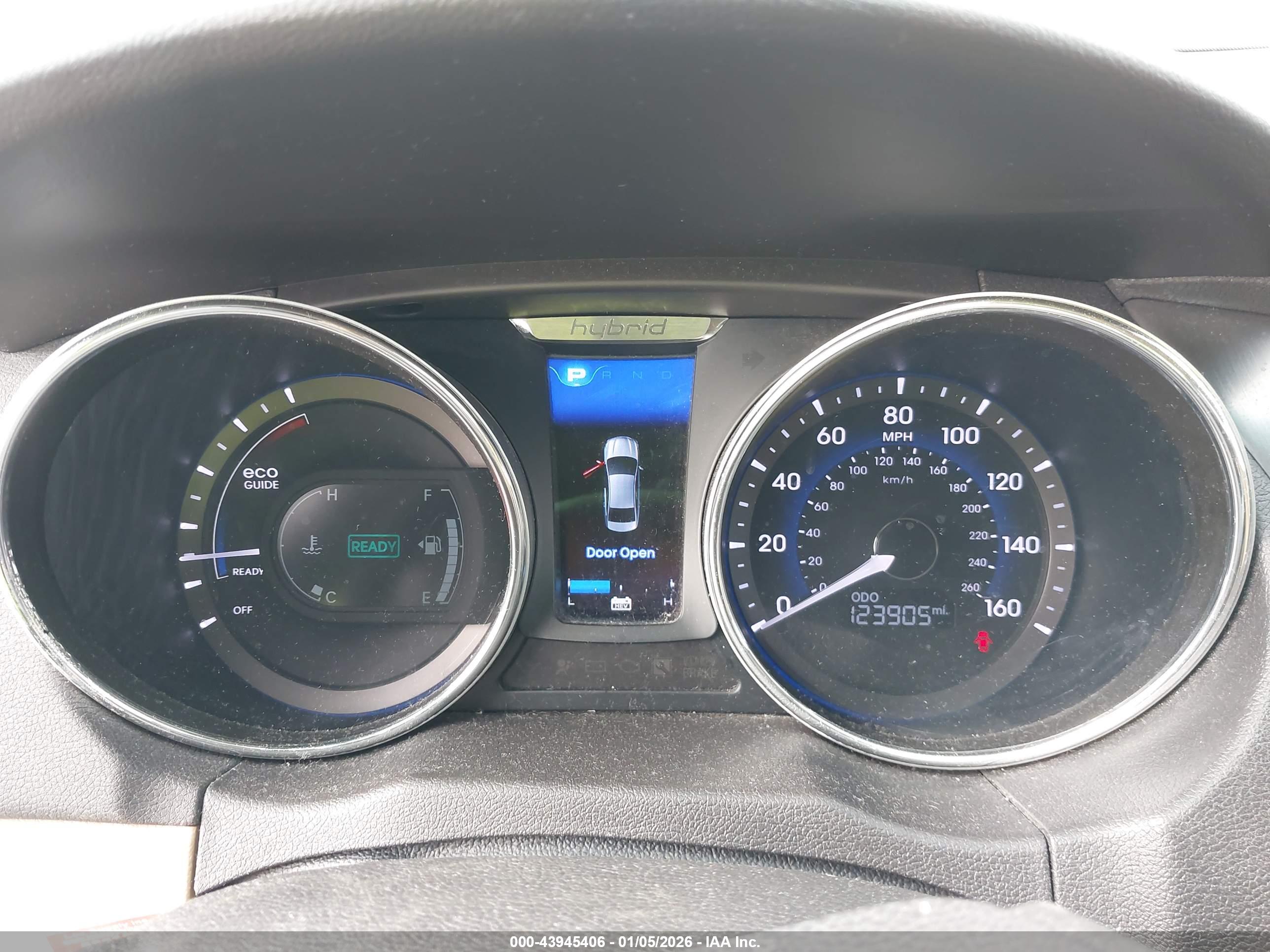 HYUNDAI SONATA image 7