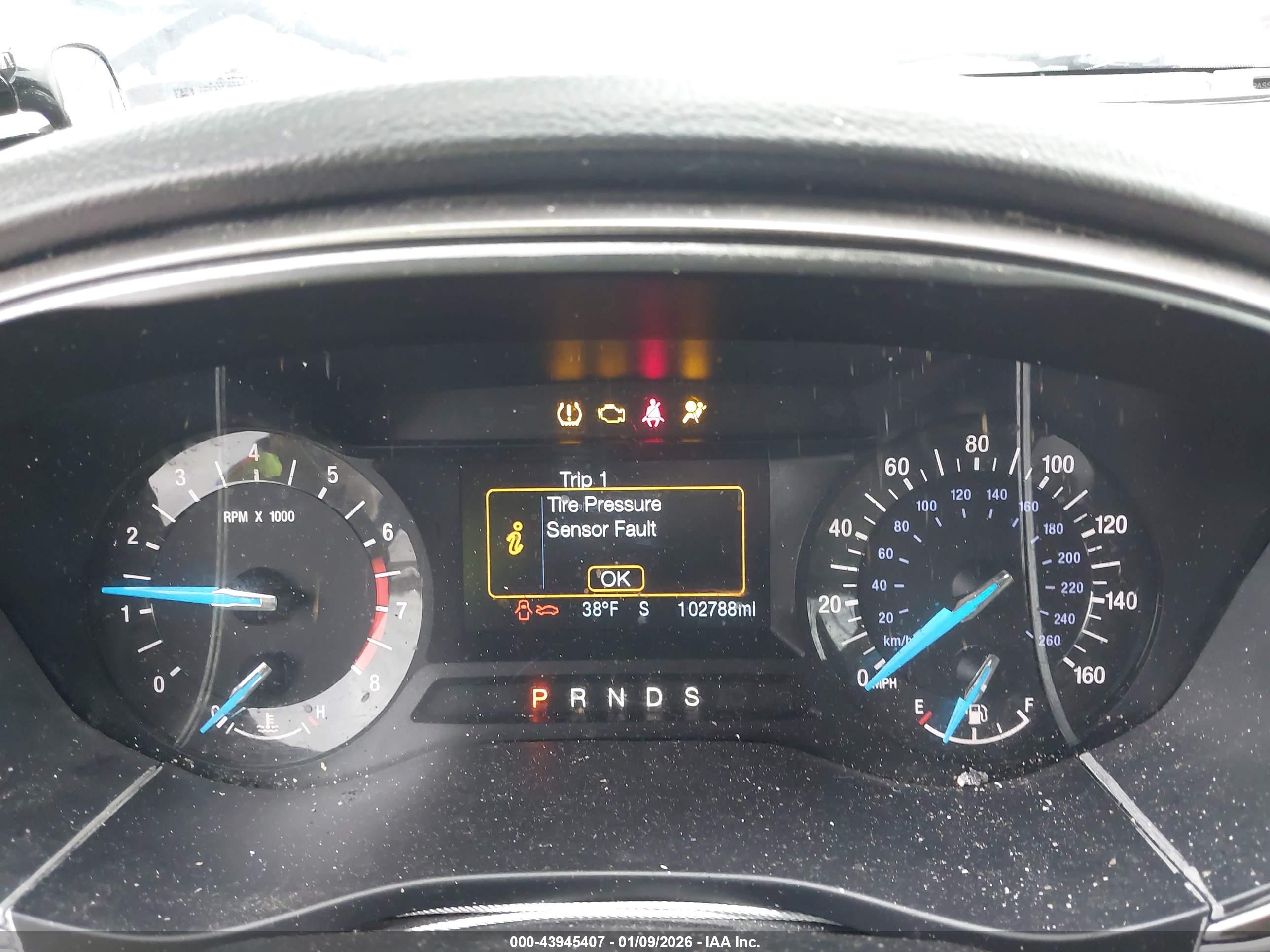 FORD FUSION image 7