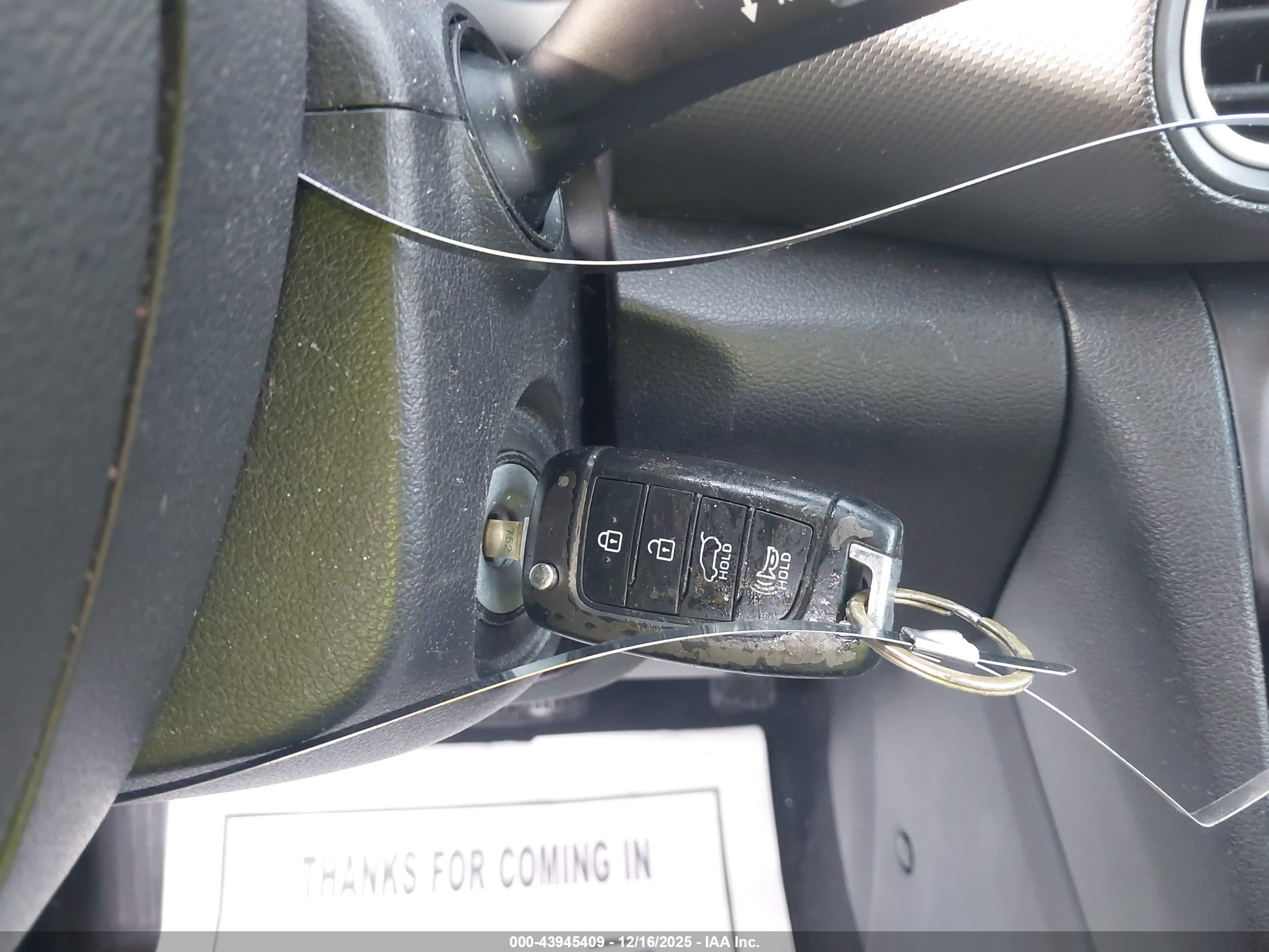 HYUNDAI KONA image 11