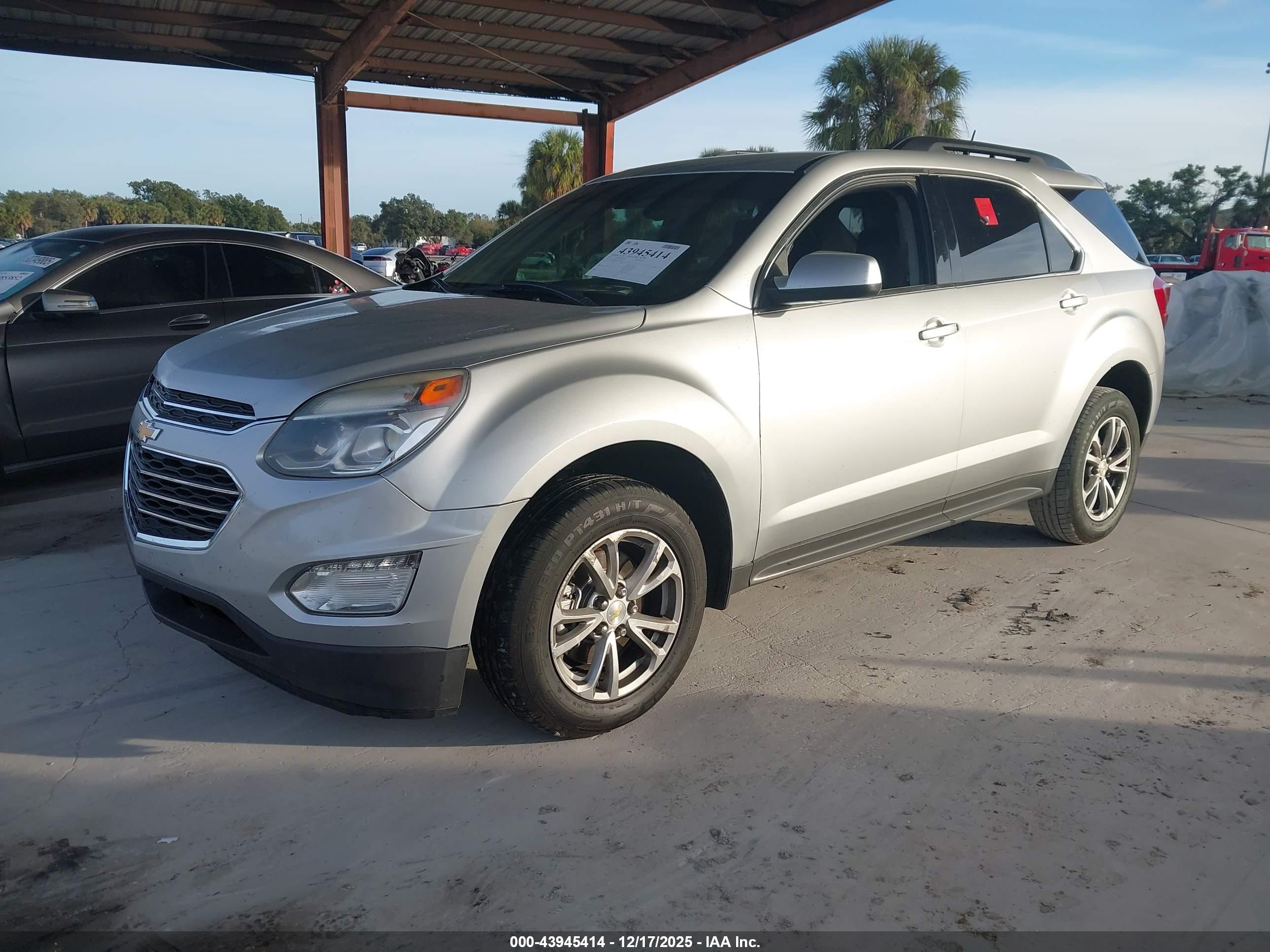 CHEVROLET EQUINOX image 2
