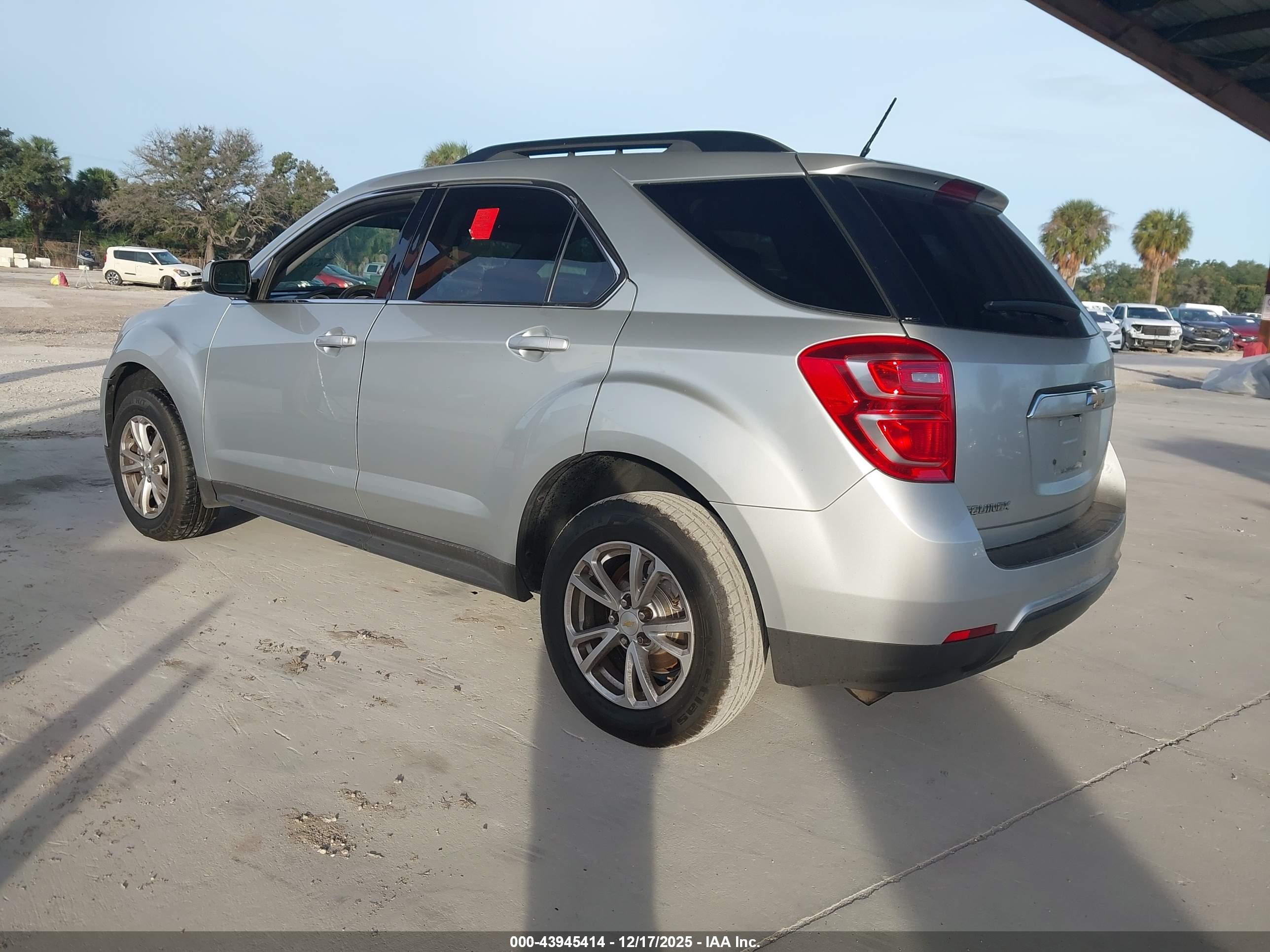 CHEVROLET EQUINOX image 3