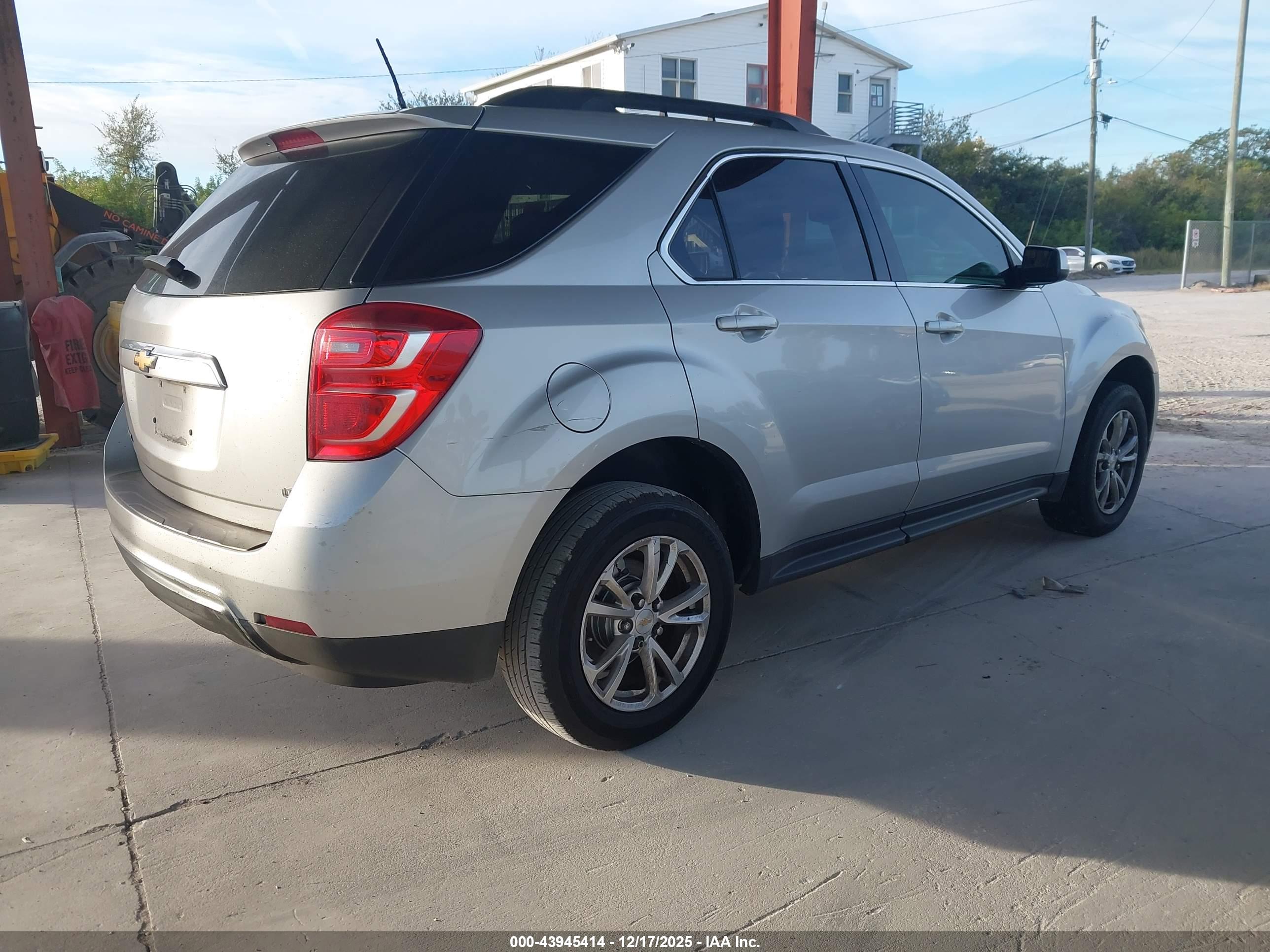 CHEVROLET EQUINOX image 4