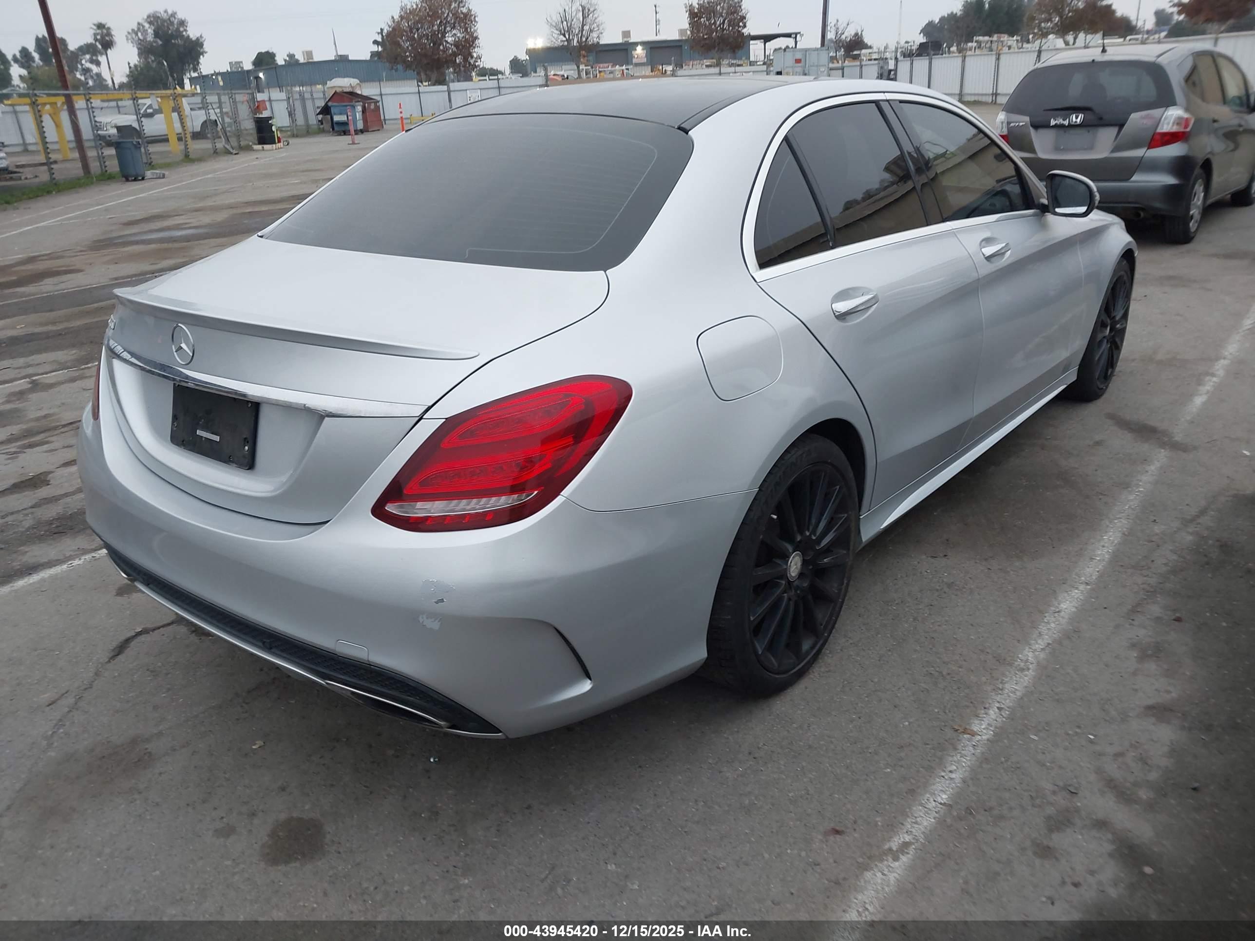 MERCEDES-BENZ C image 4