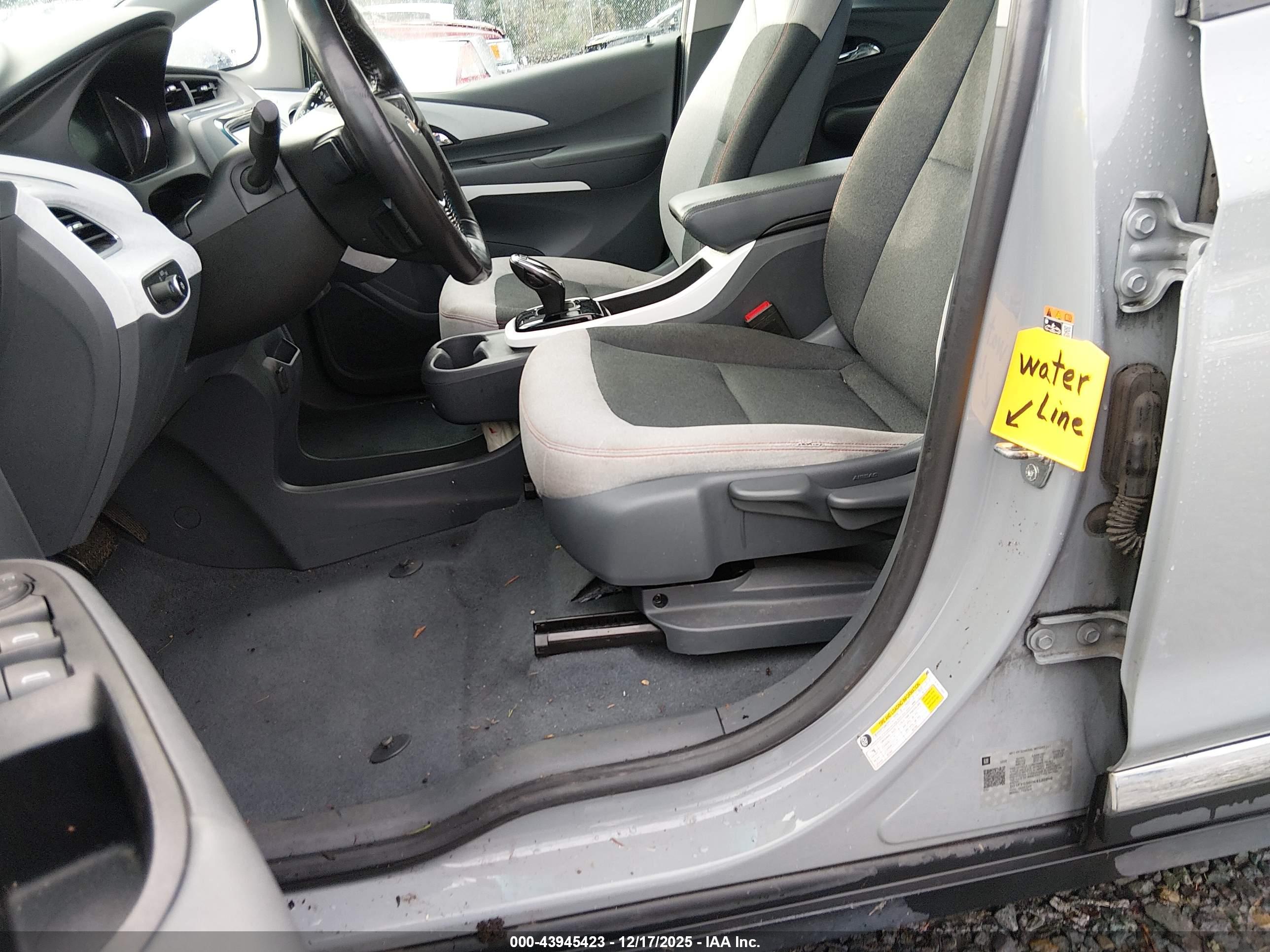 CHEVROLET BOLT image 6