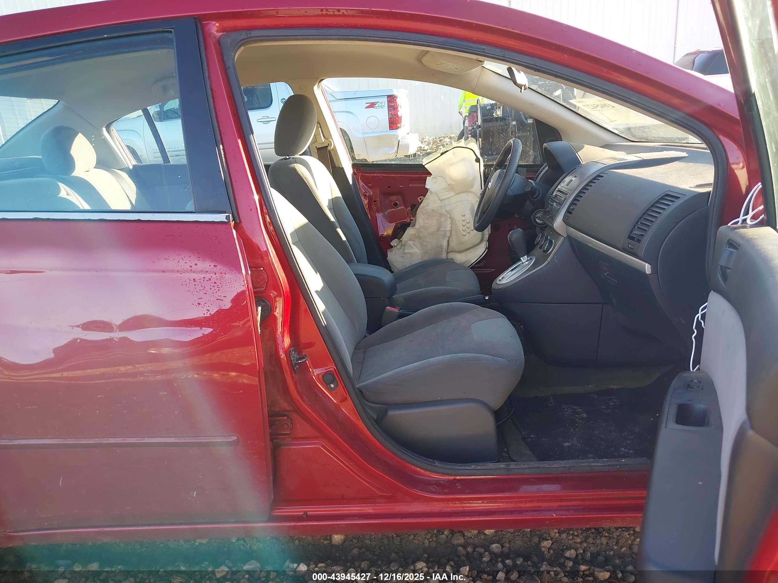 NISSAN SENTRA image 5