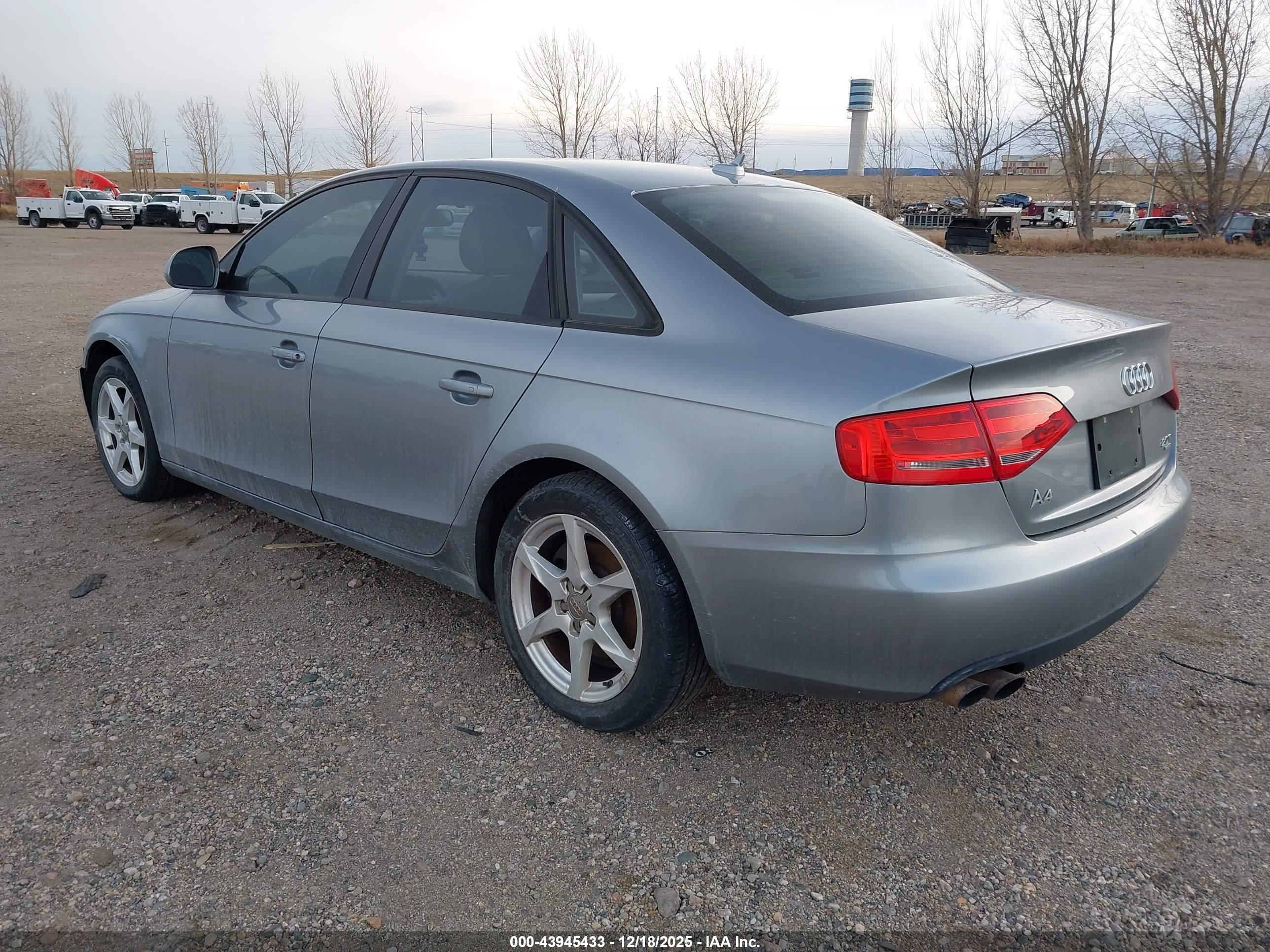AUDI A4 image 3