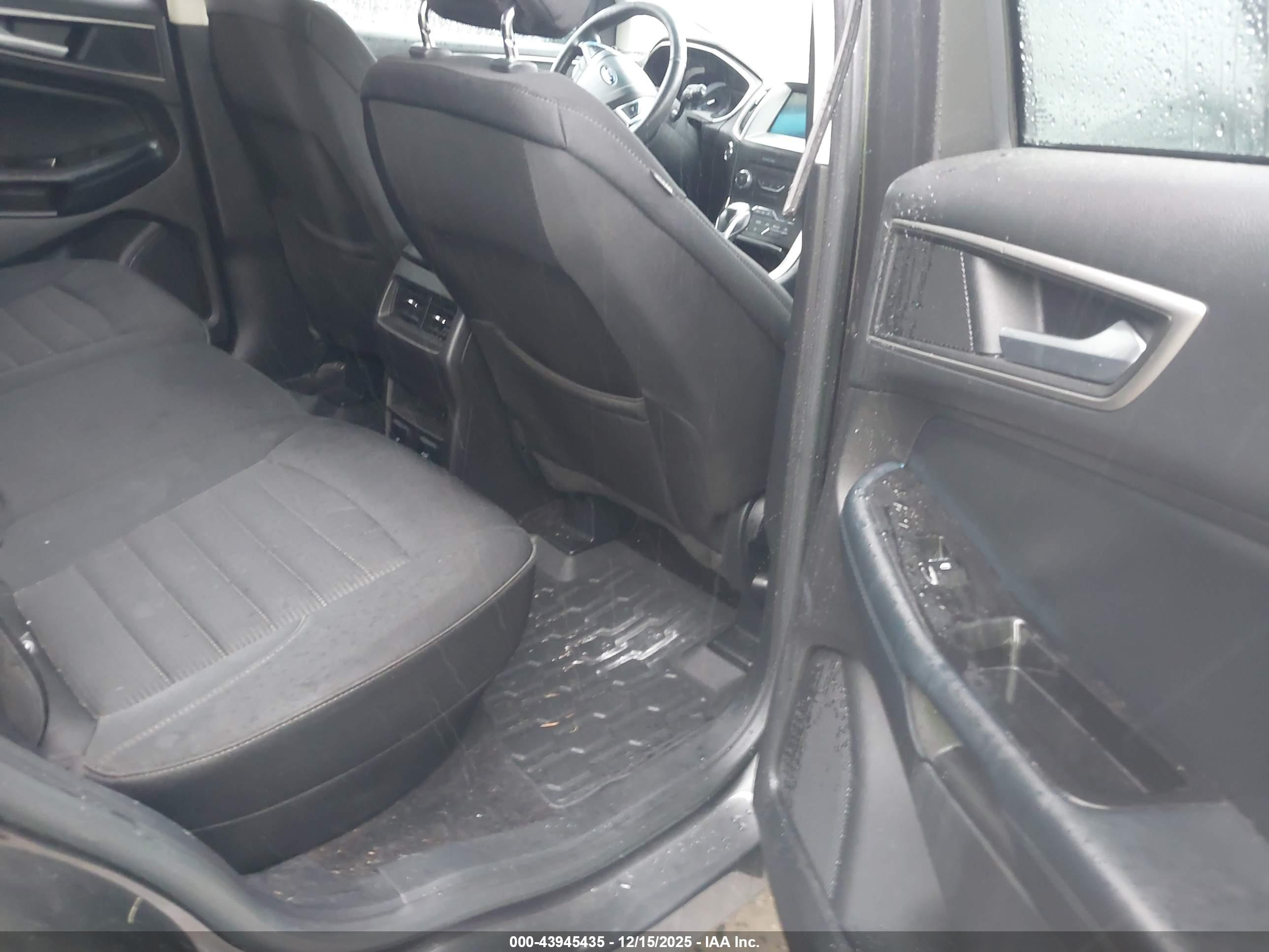 FORD EDGE image 8
