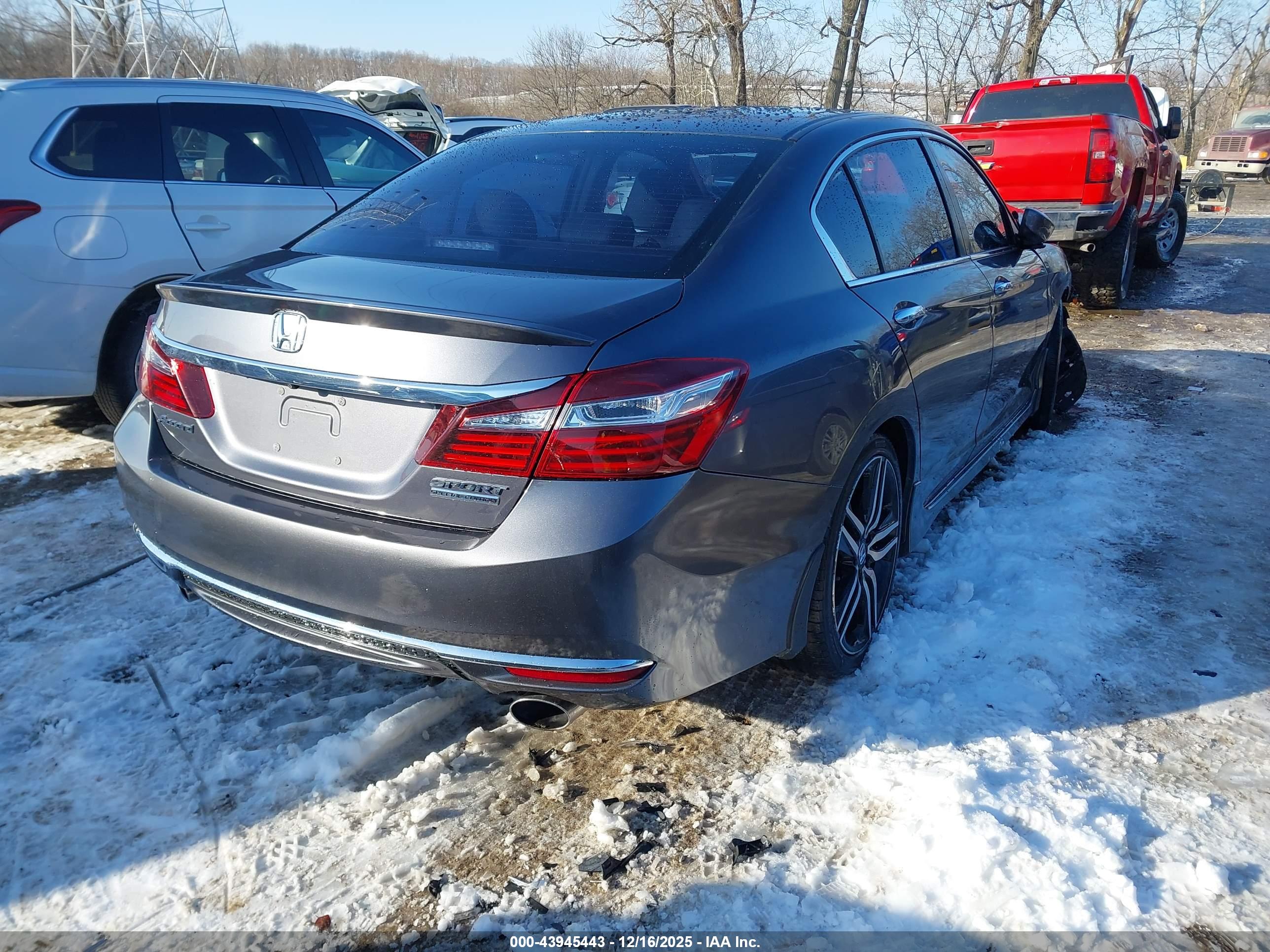 HONDA ACCORD image 4