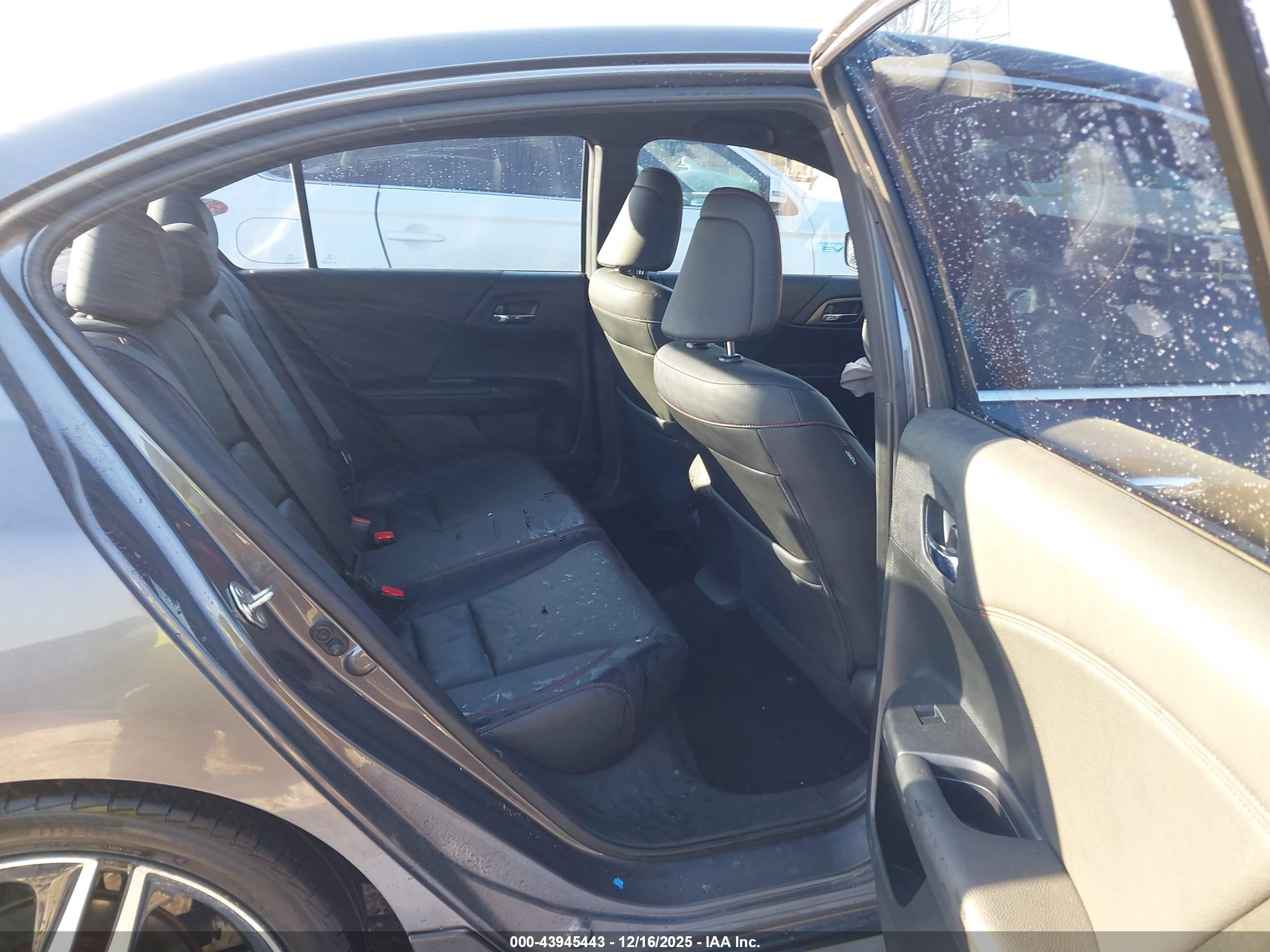 HONDA ACCORD image 8