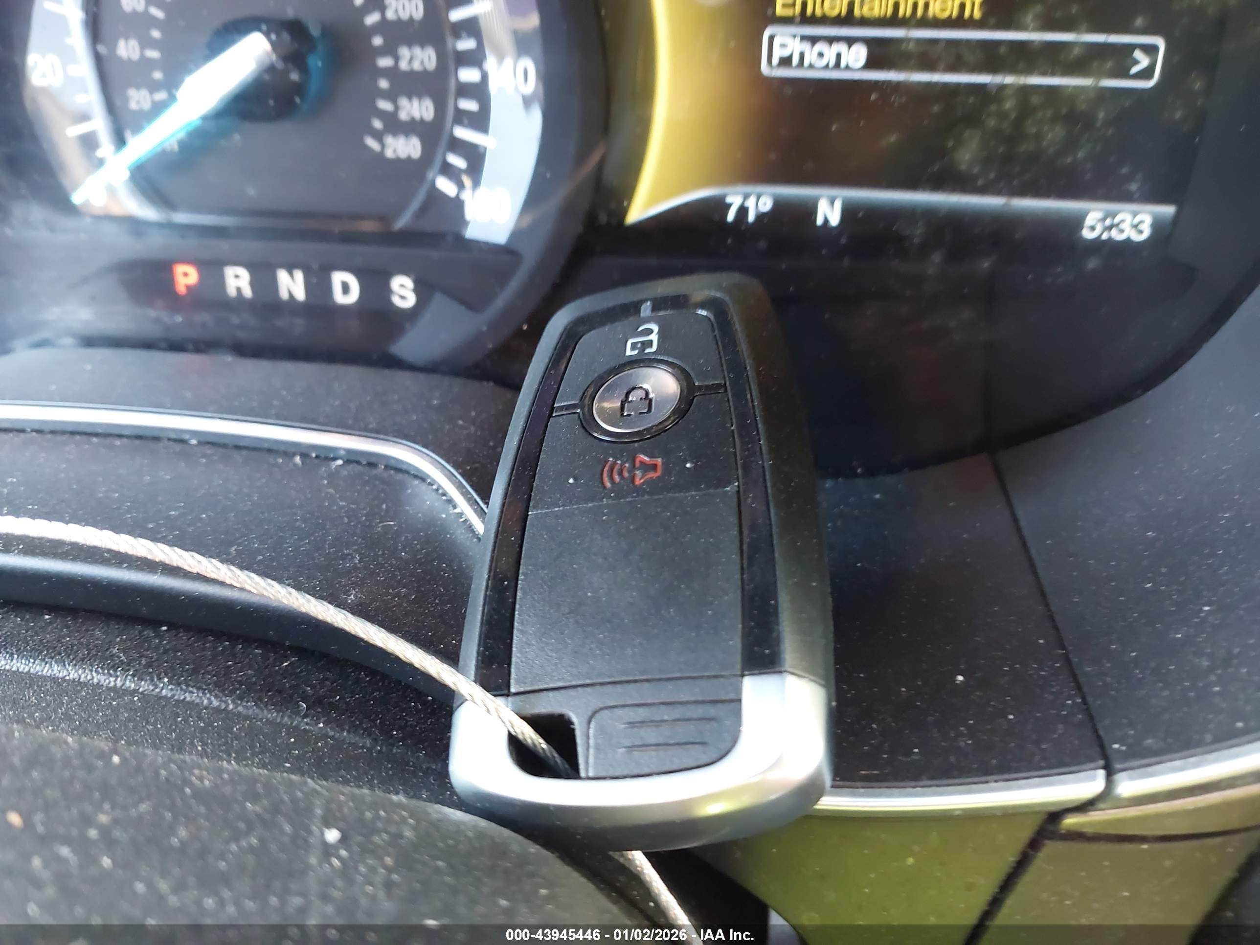 FORD FUSION image 11