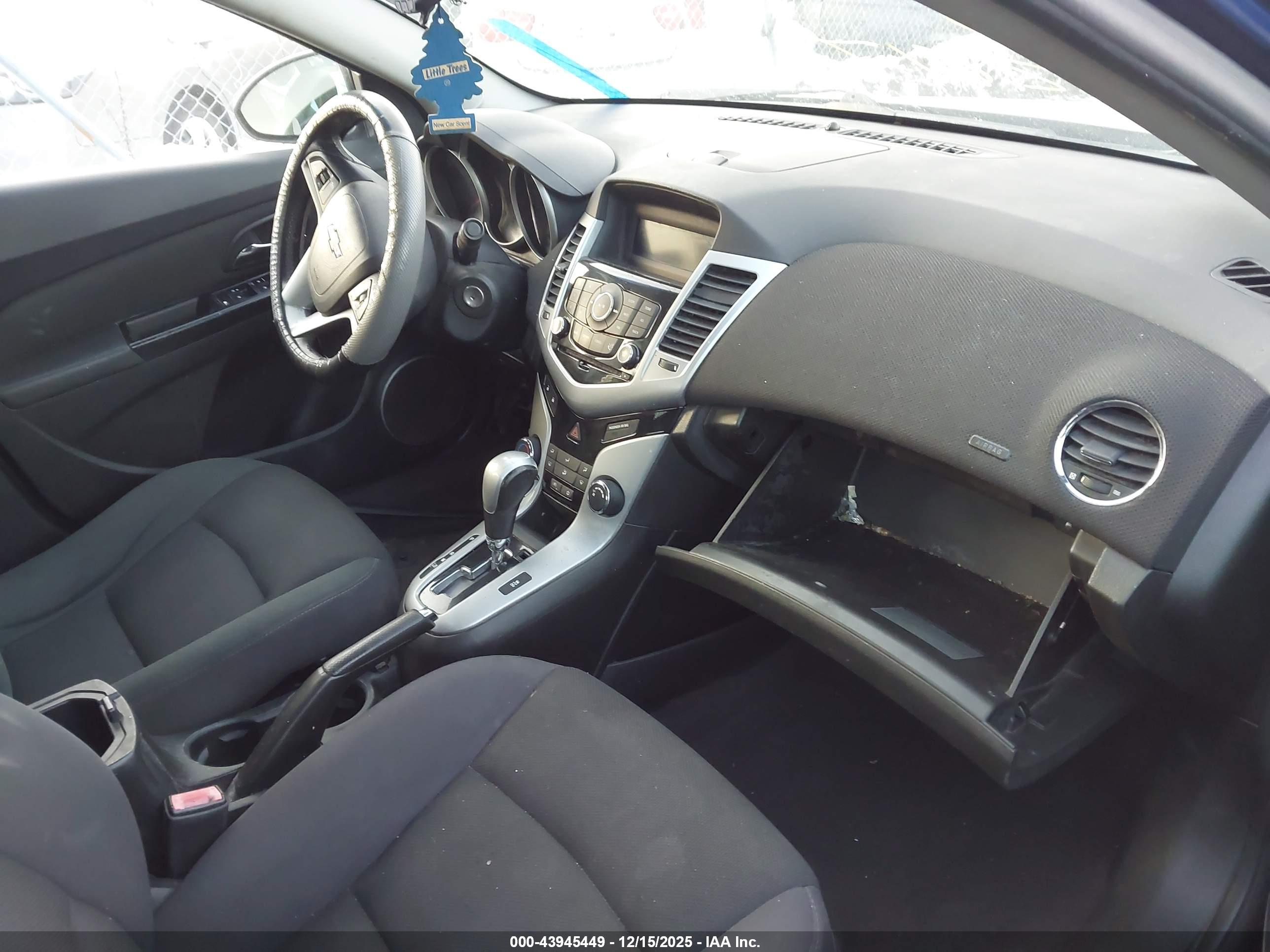 CHEVROLET CRUZE image 5
