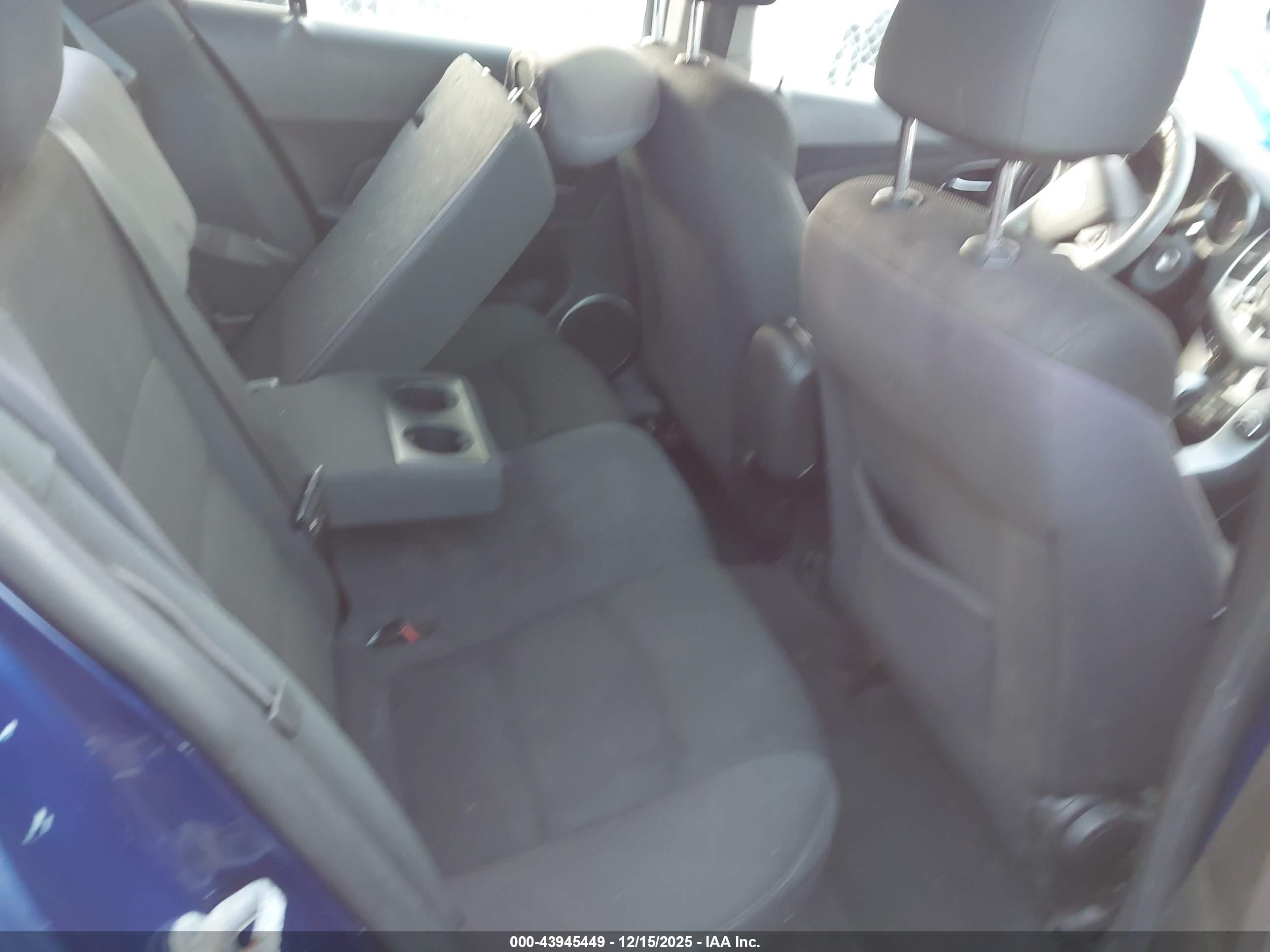CHEVROLET CRUZE image 8
