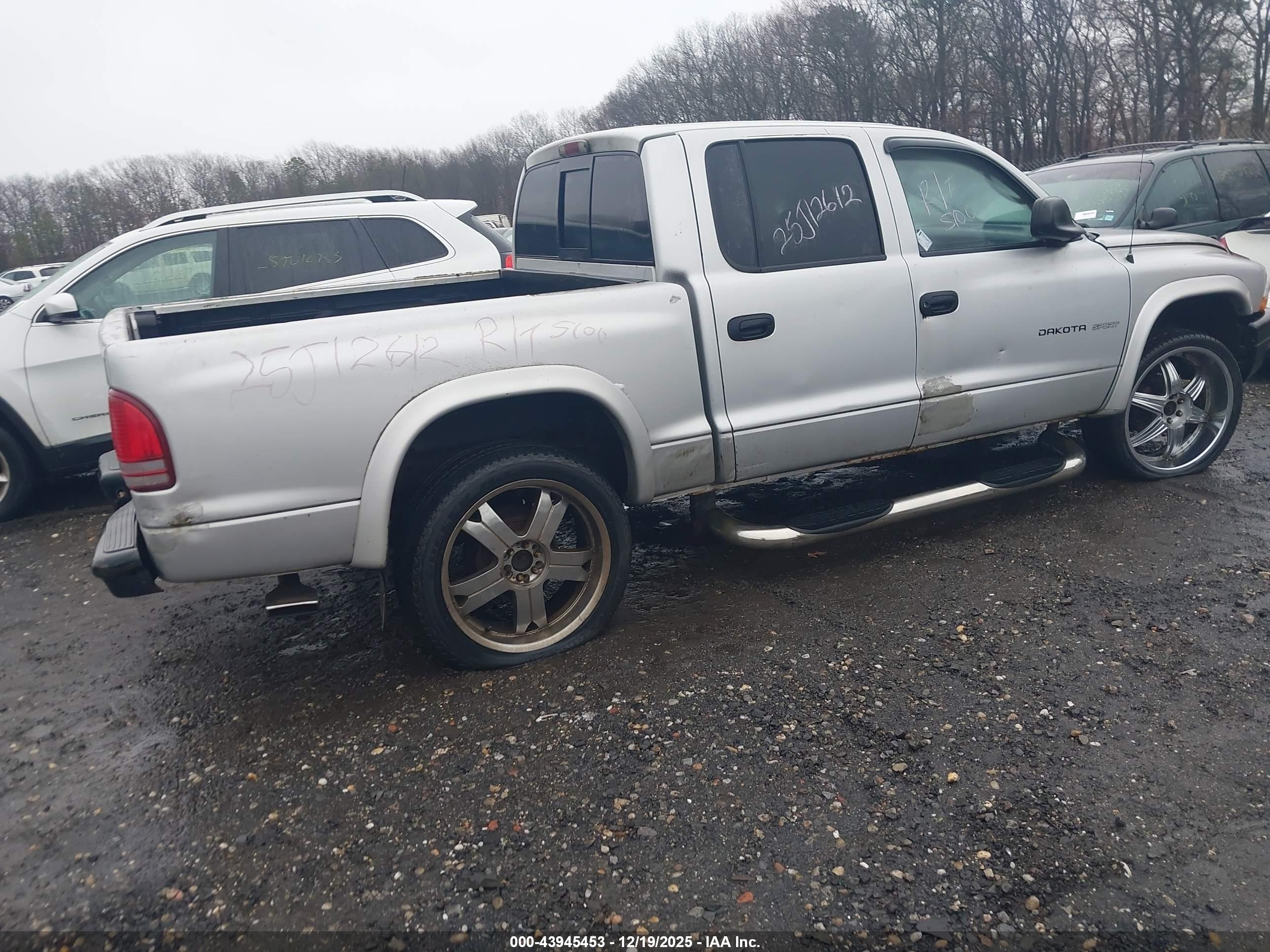 DODGE DAKOTA image 4