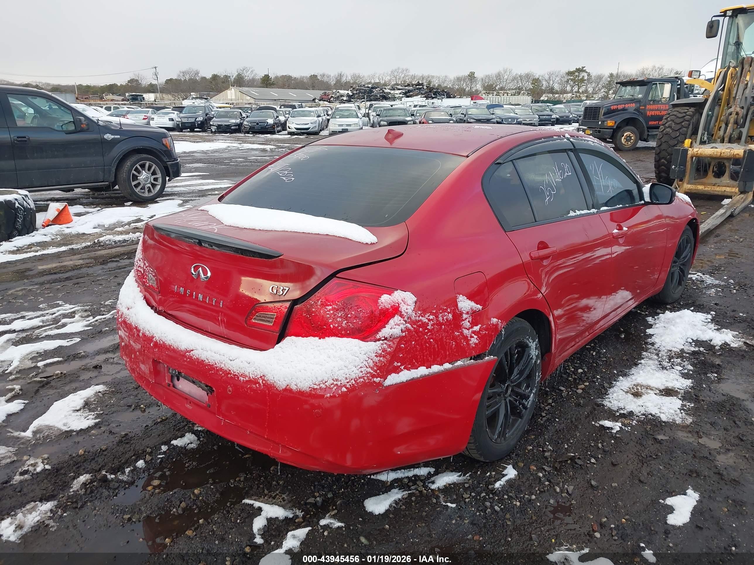 INFINITI G37 image 4