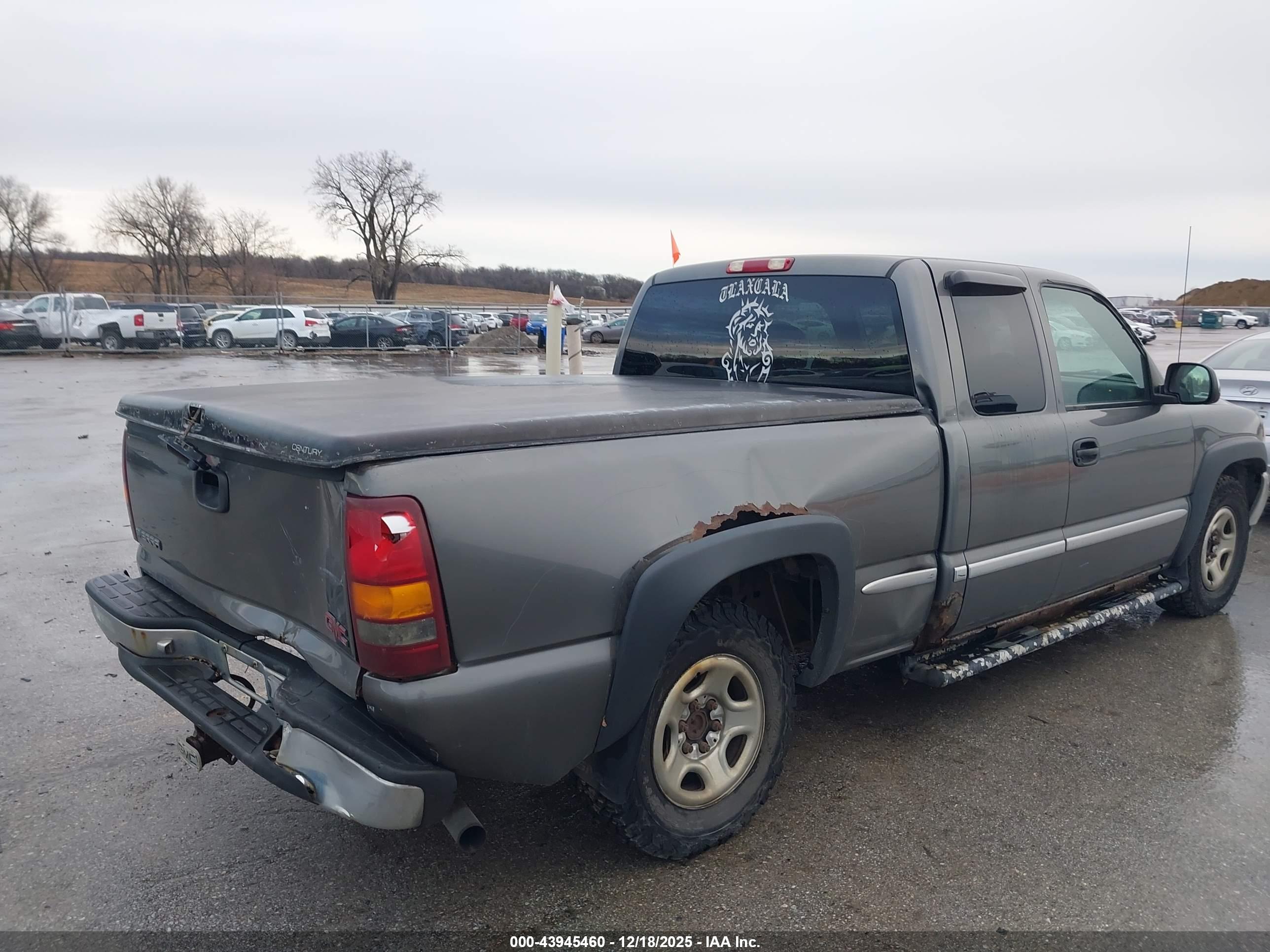 GMC SIERRA image 4