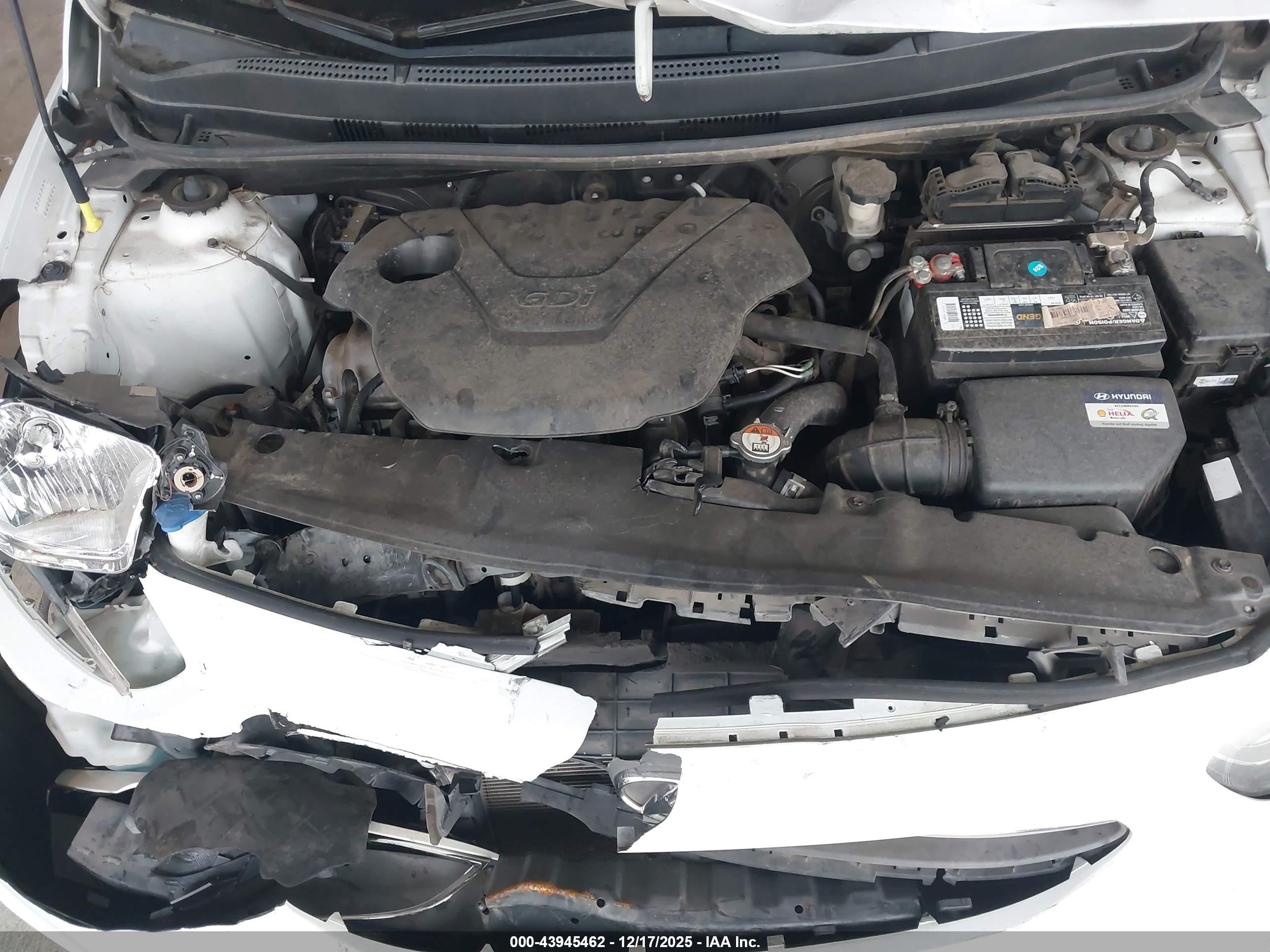 HYUNDAI ACCENT image 10