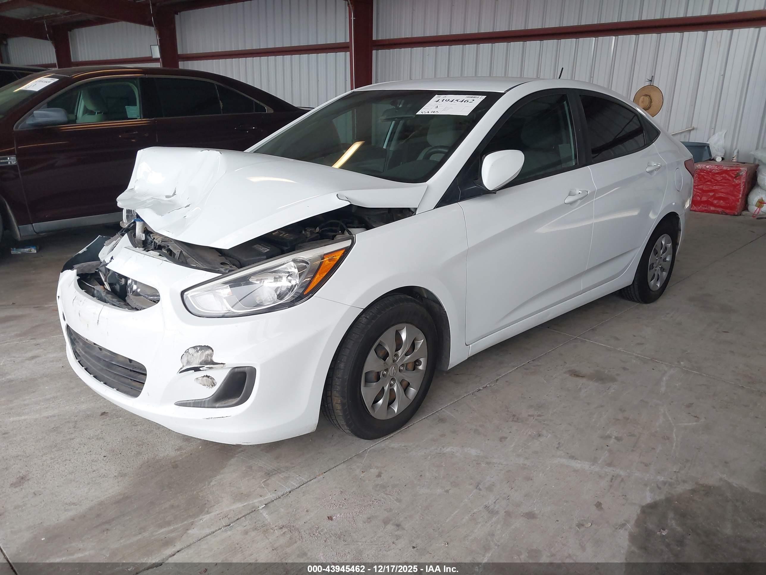 HYUNDAI ACCENT image 2
