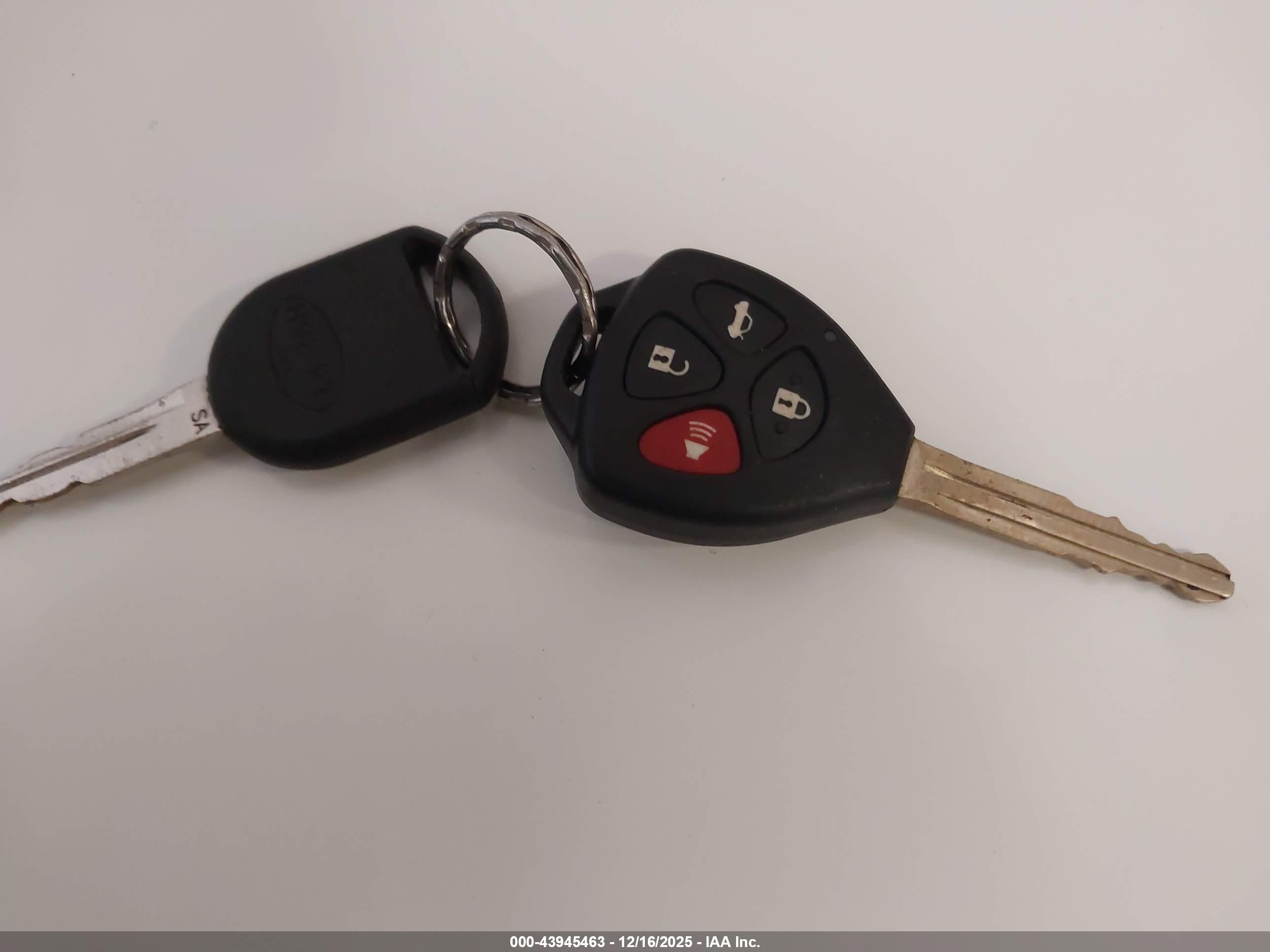 TOYOTA SIENNA image 11