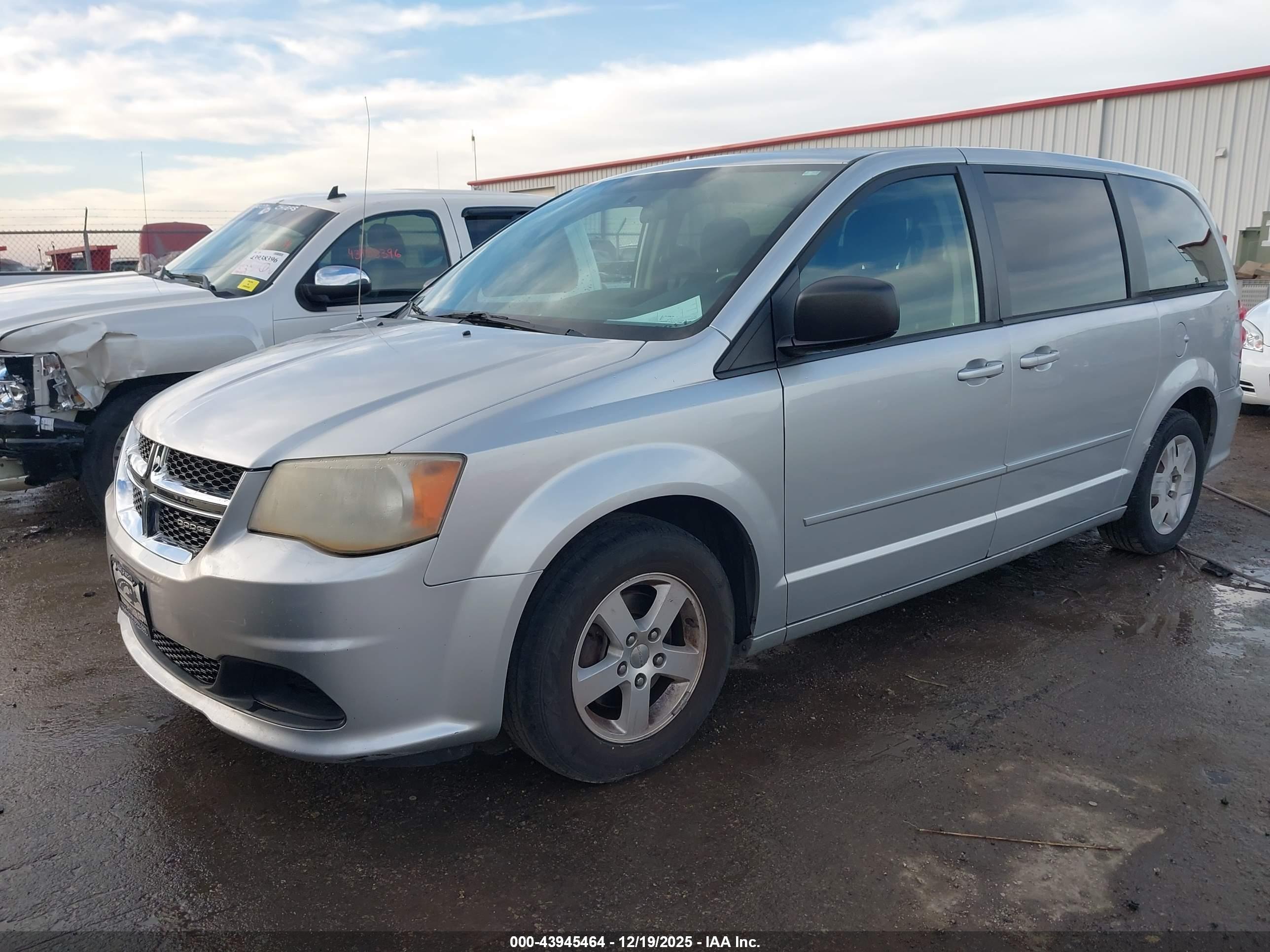 DODGE GRAND image 2