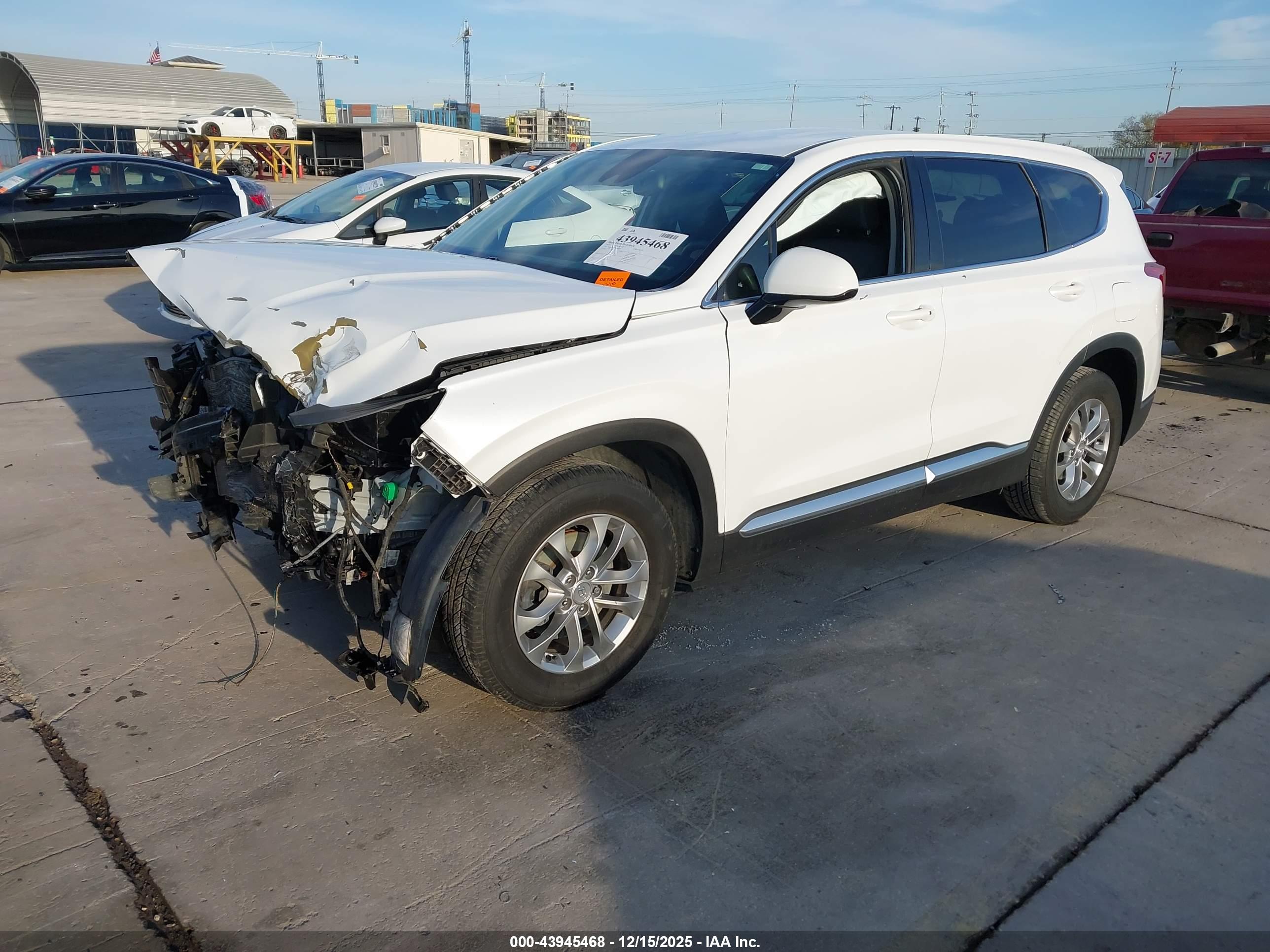 HYUNDAI SANTA image 2