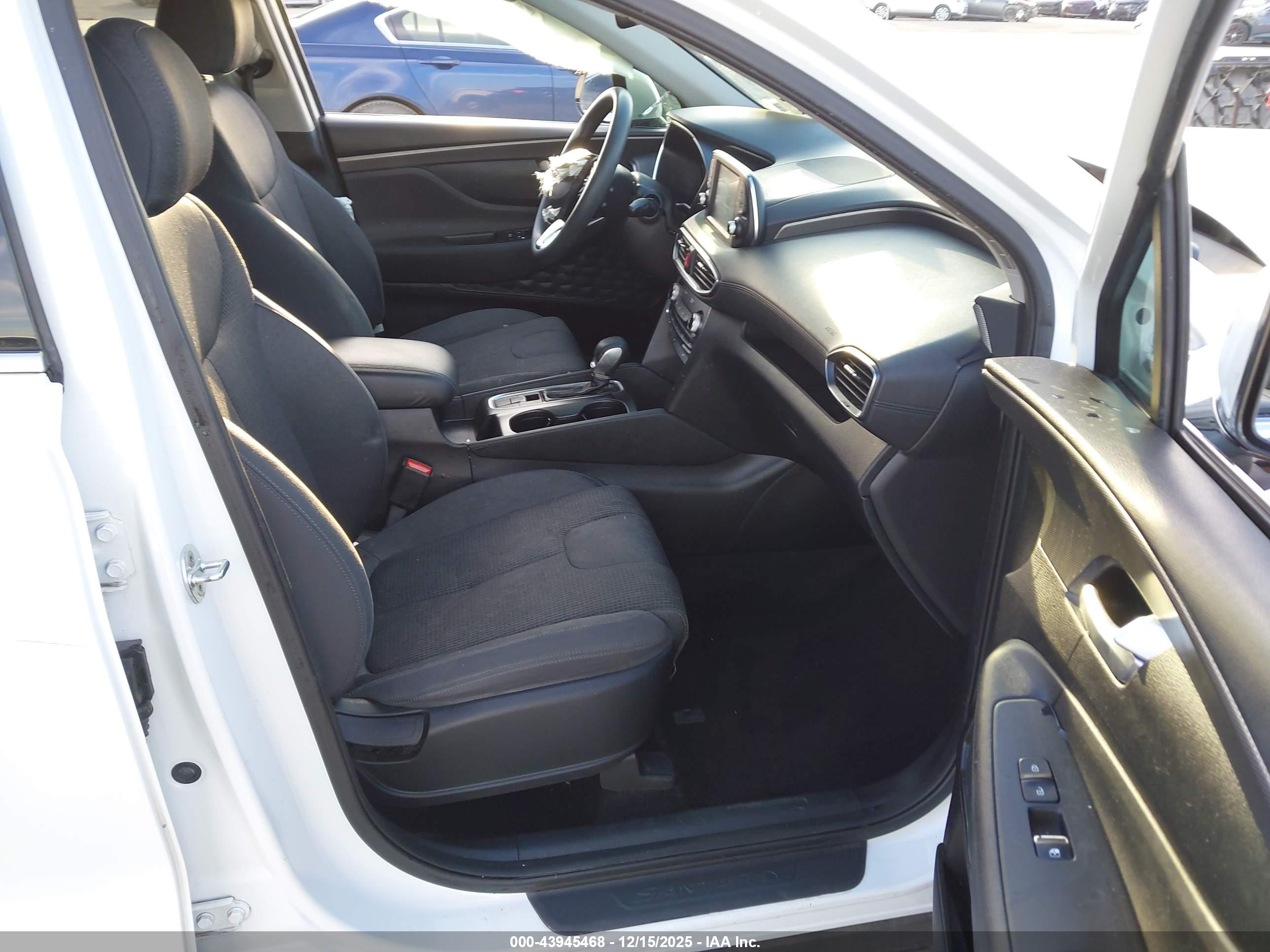 HYUNDAI SANTA image 5