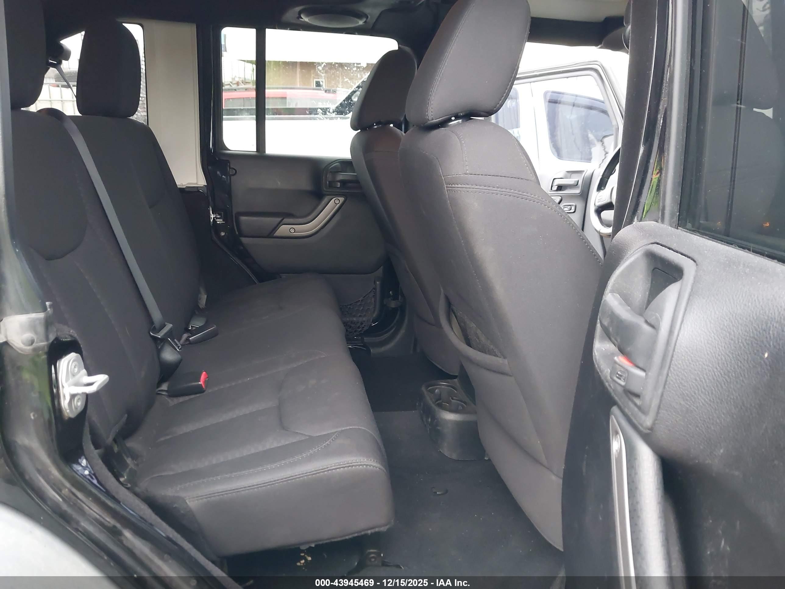 JEEP WRANGLER image 8