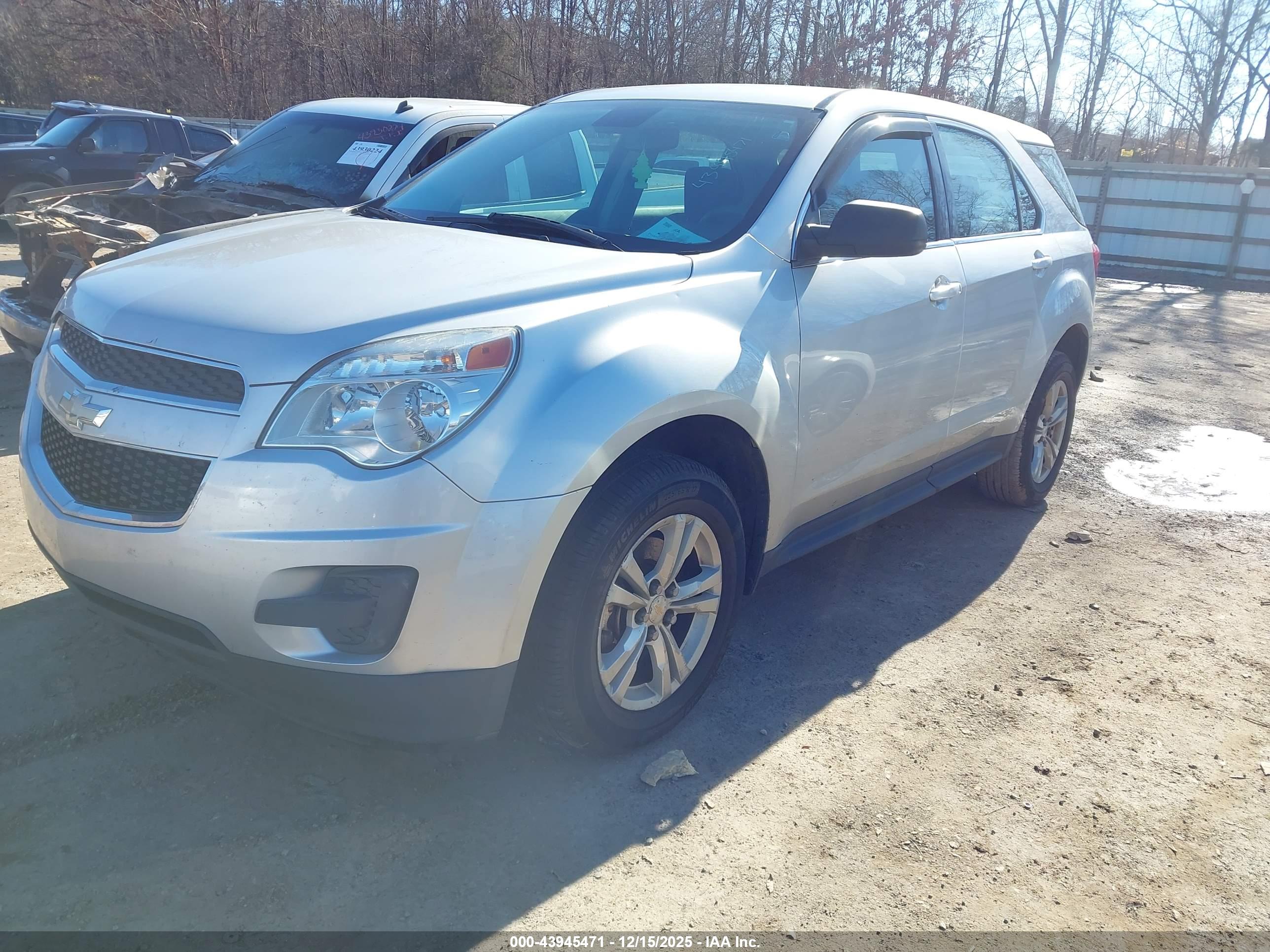 CHEVROLET EQUINOX image 2