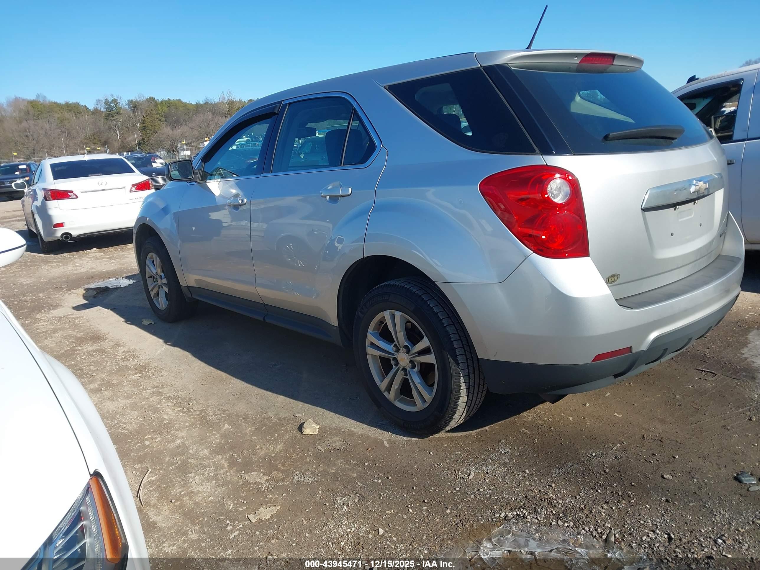 CHEVROLET EQUINOX image 3
