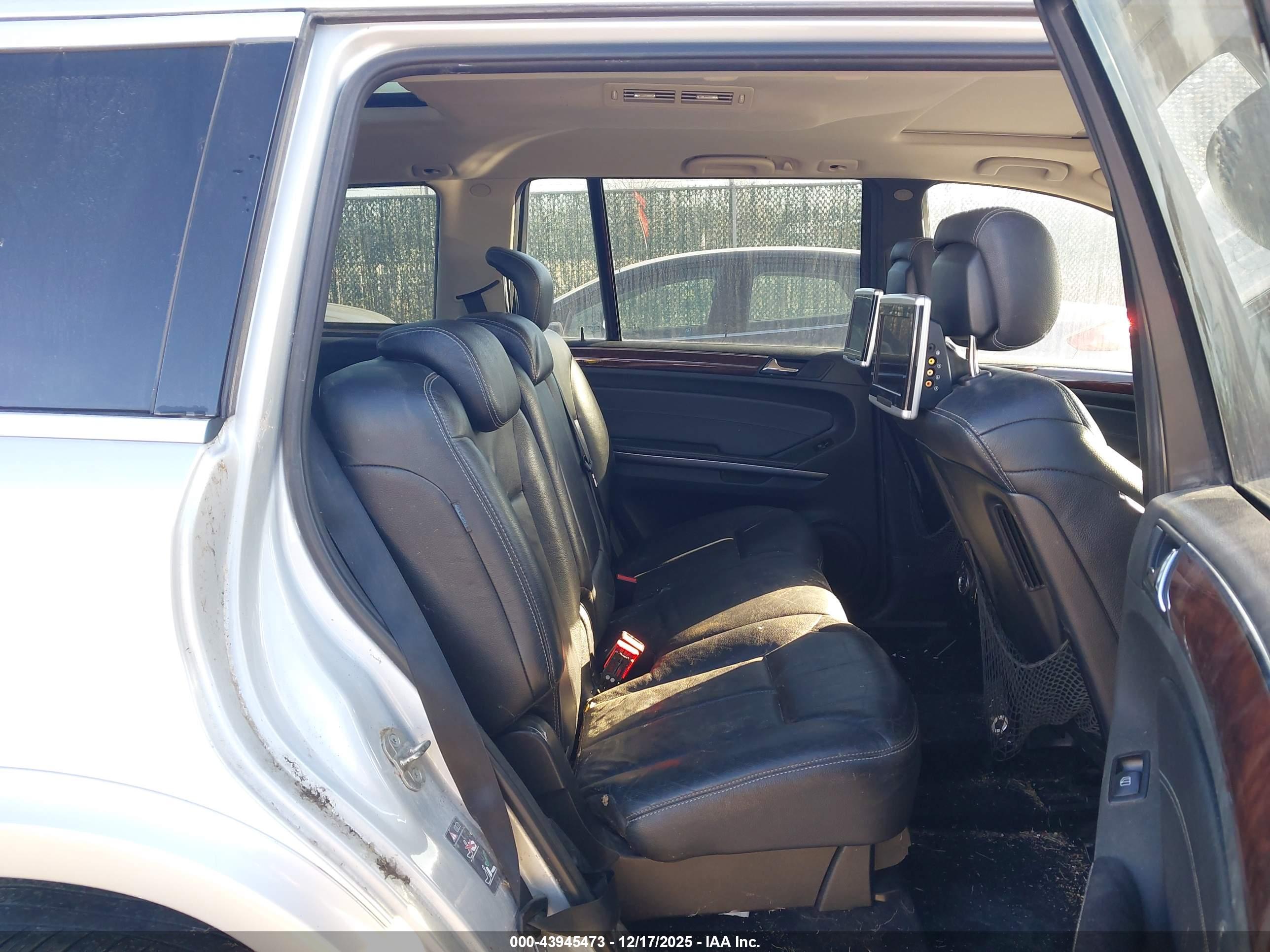 MERCEDES-BENZ GL image 8