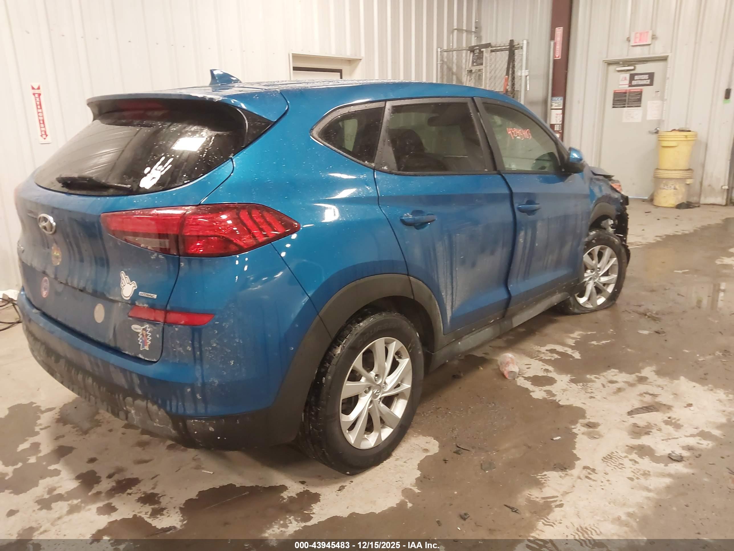 HYUNDAI TUCSON image 4